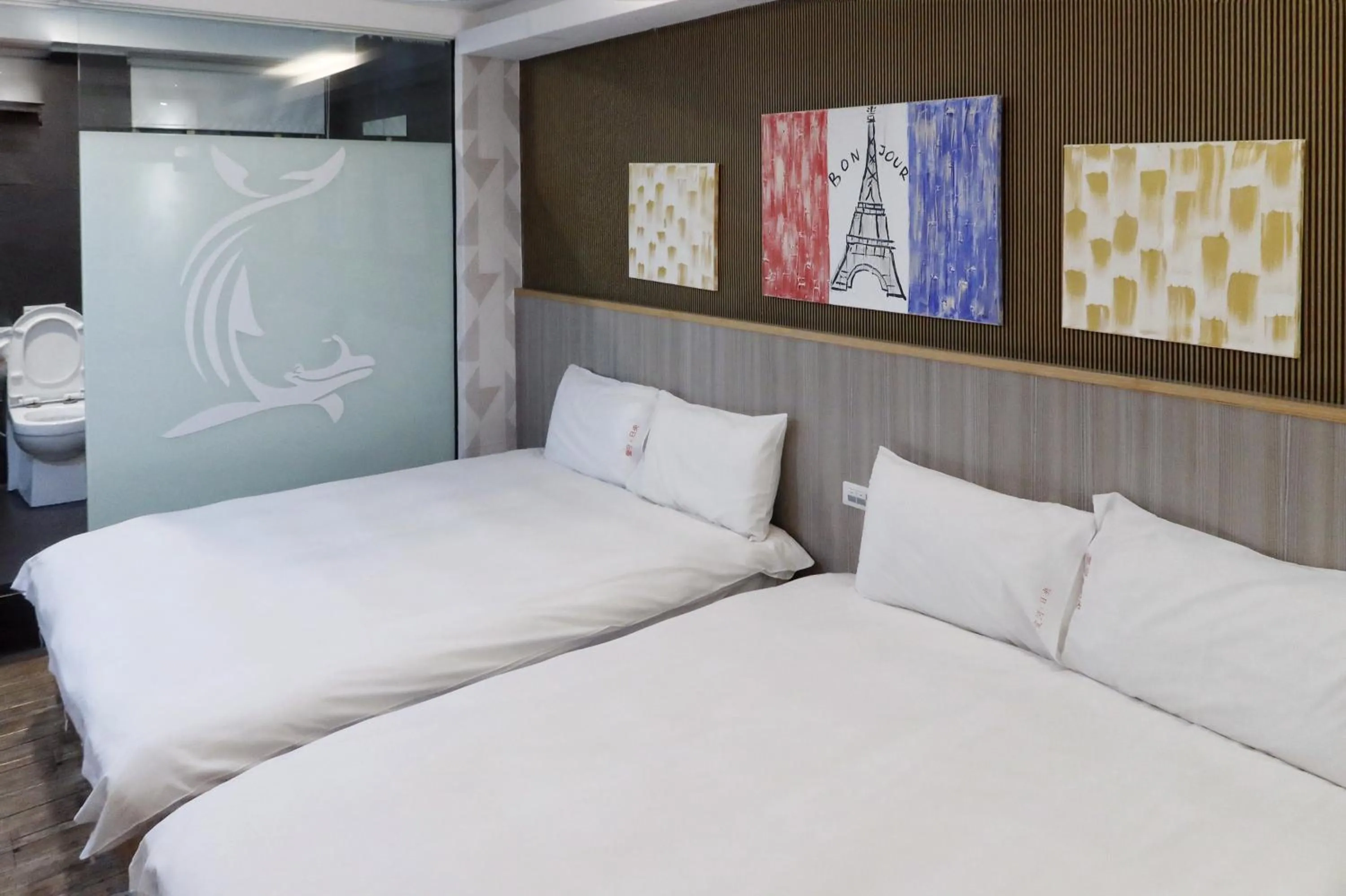 Bedroom, Bed in Love River Inn 愛河日央