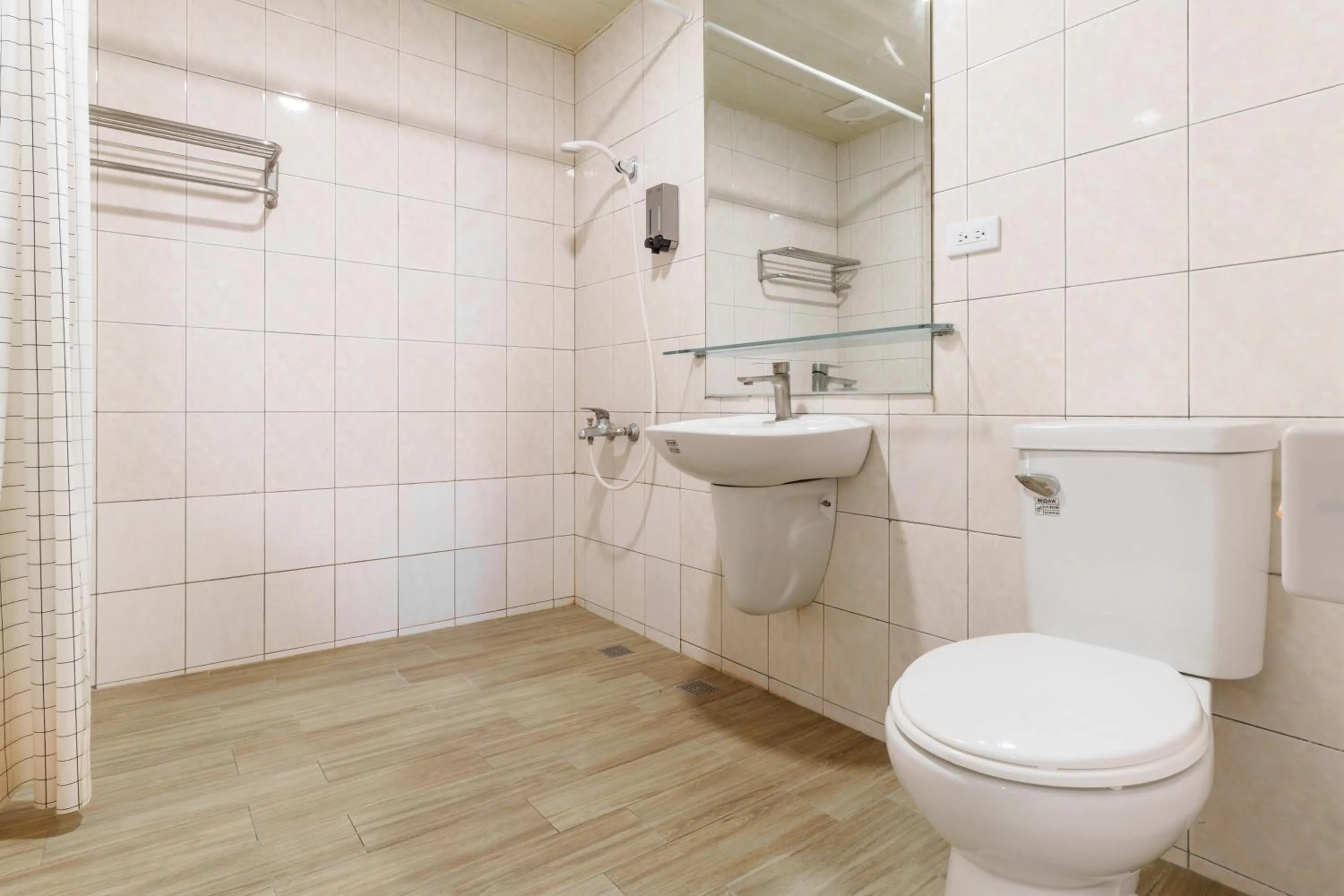 Bathroom in Love River Inn 愛河日央