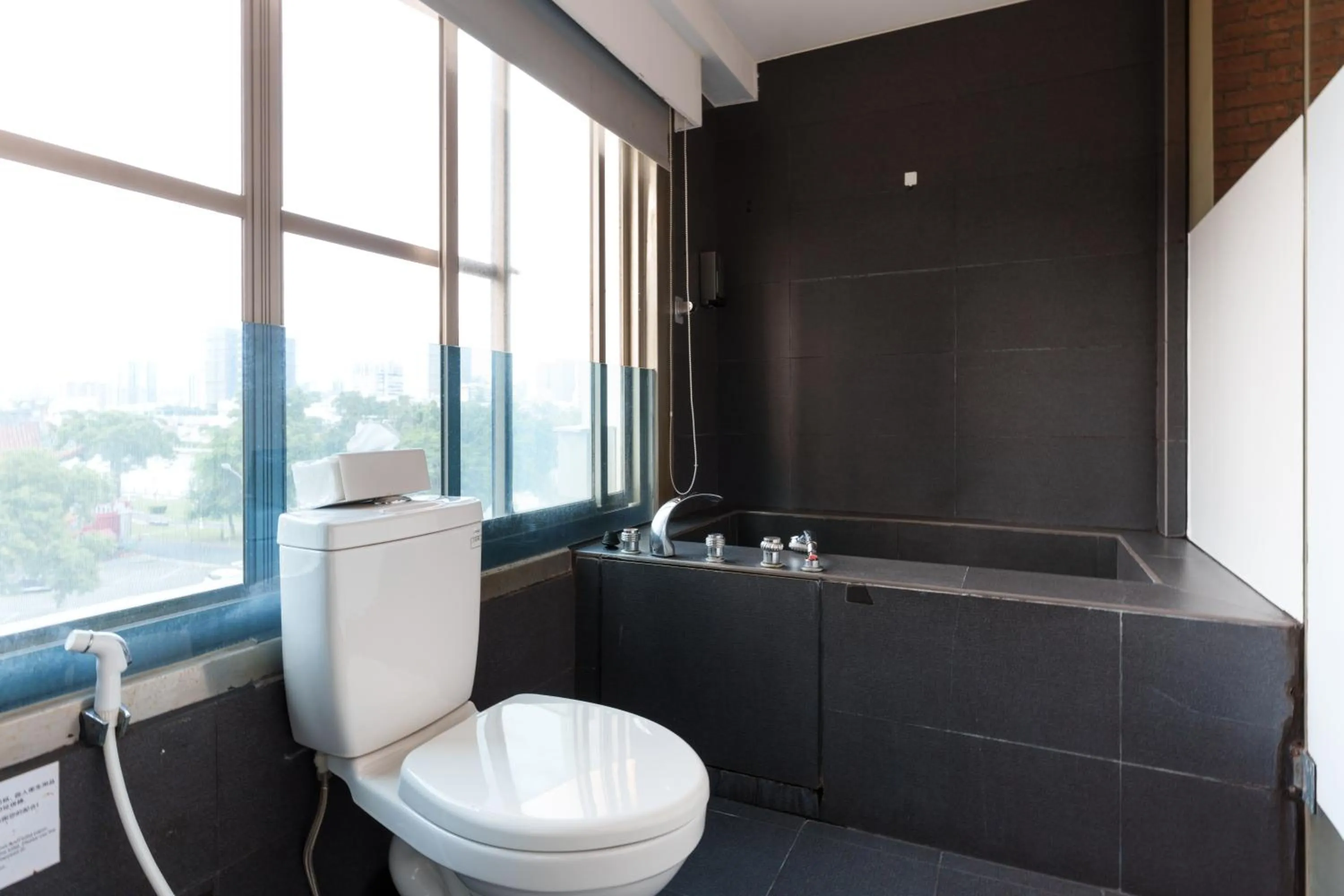 Bathroom in Love River Inn 愛河日央