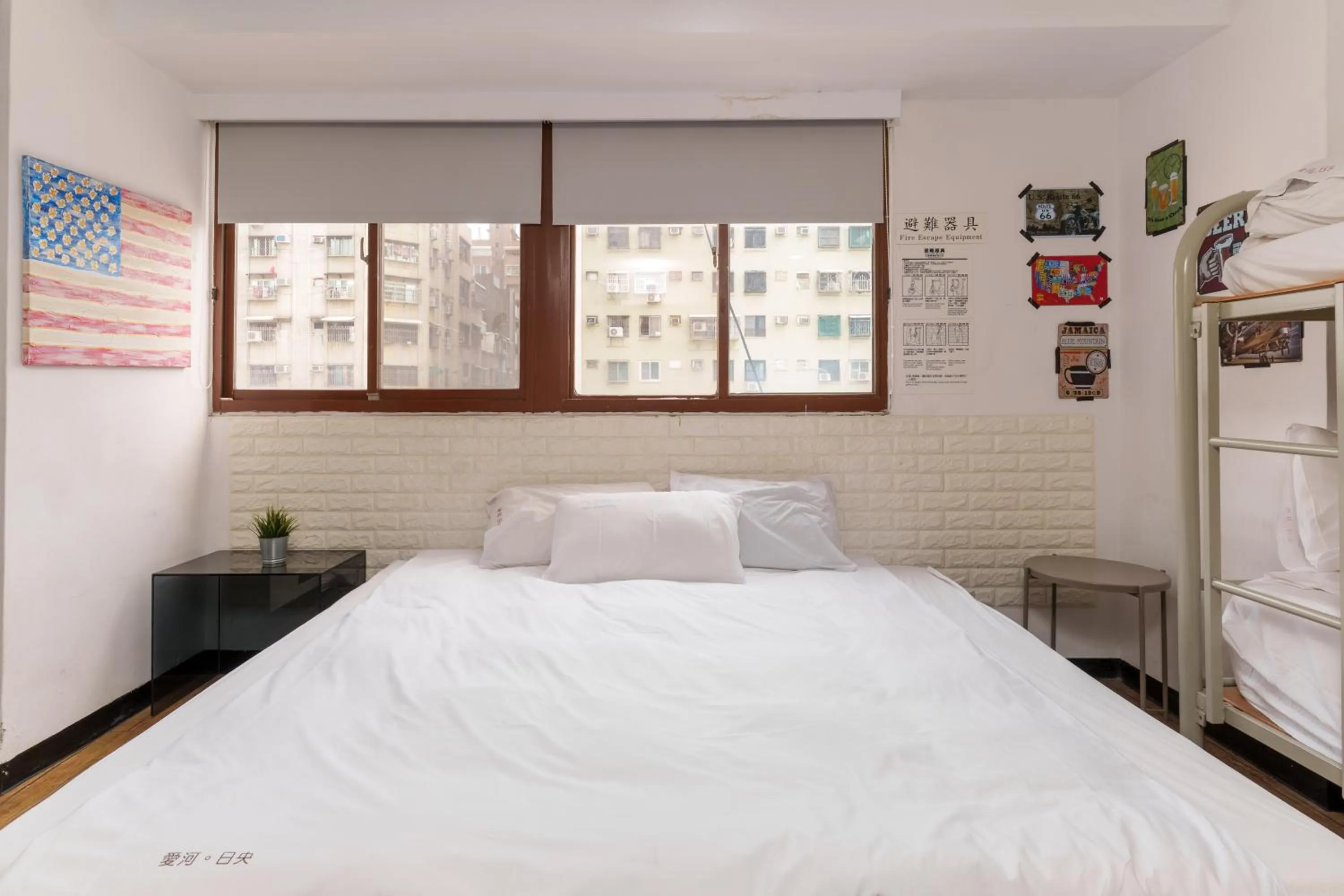 Bedroom, Bed in Love River Inn 愛河日央