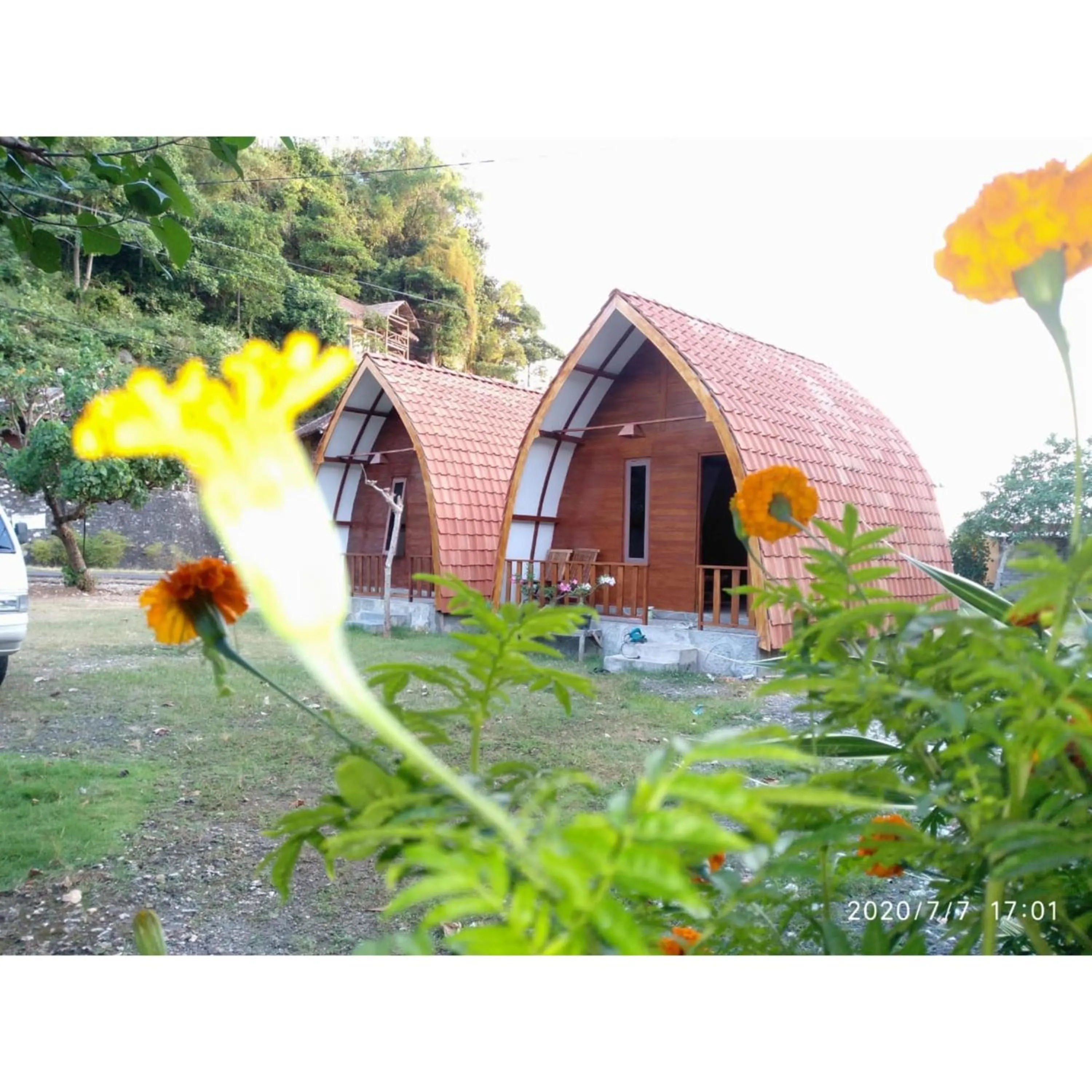 Area and facilities in Penginapan Griya Watukelir