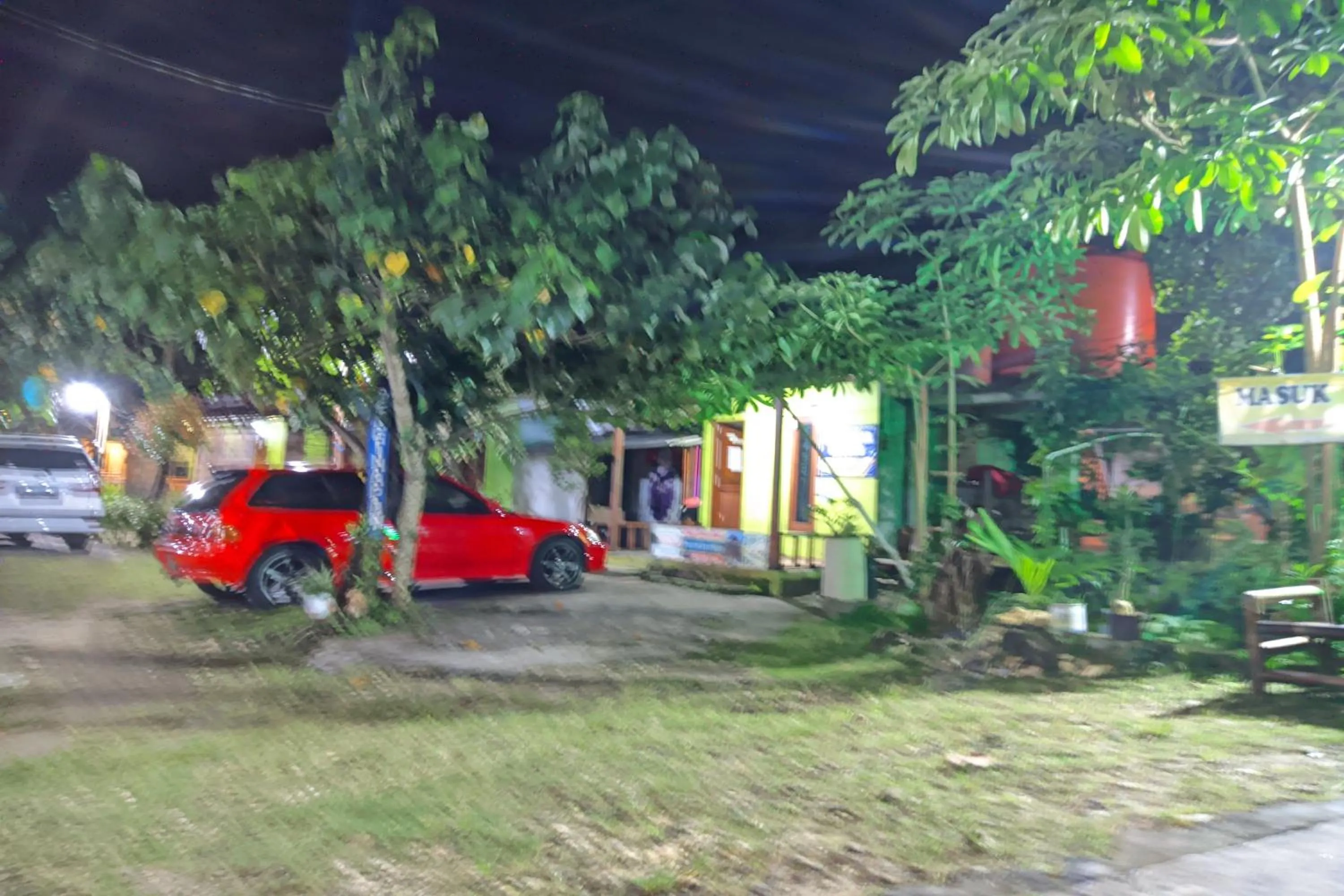 Property building in Penginapan Griya Watukelir