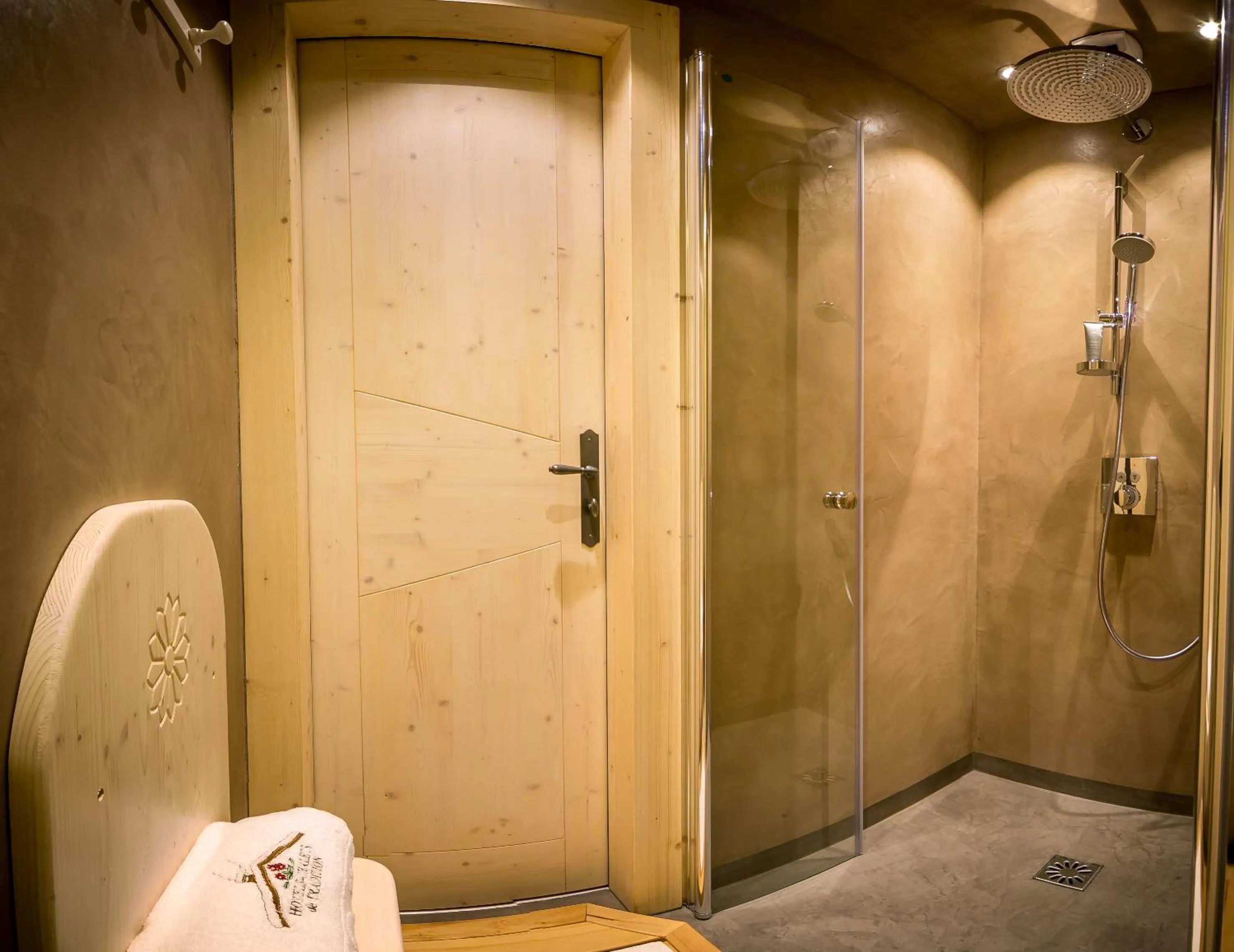 Spa and wellness centre/facilities in Hotel & Spa Le Dahu