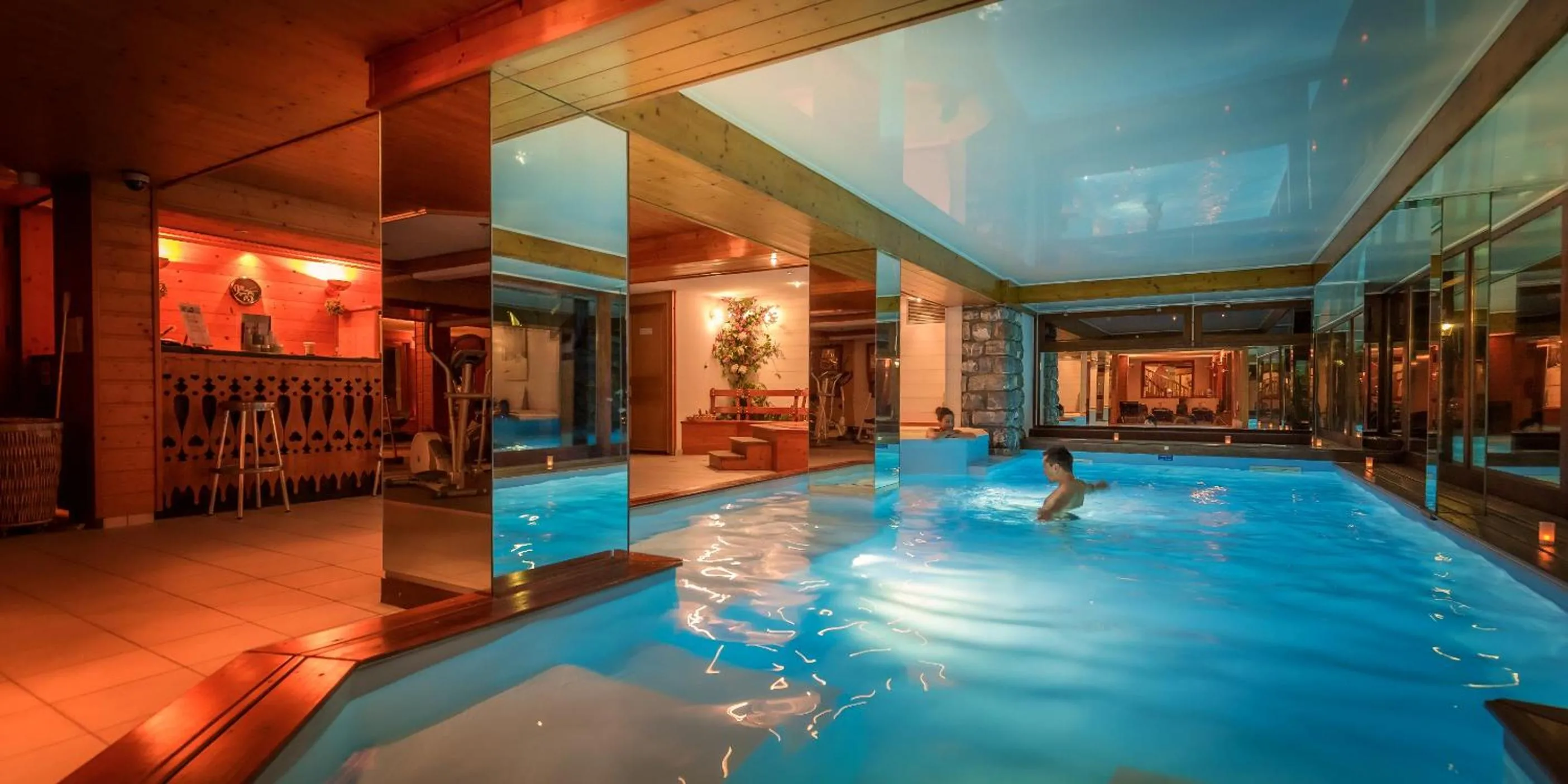 Swimming pool in Hotel & Spa Le Dahu