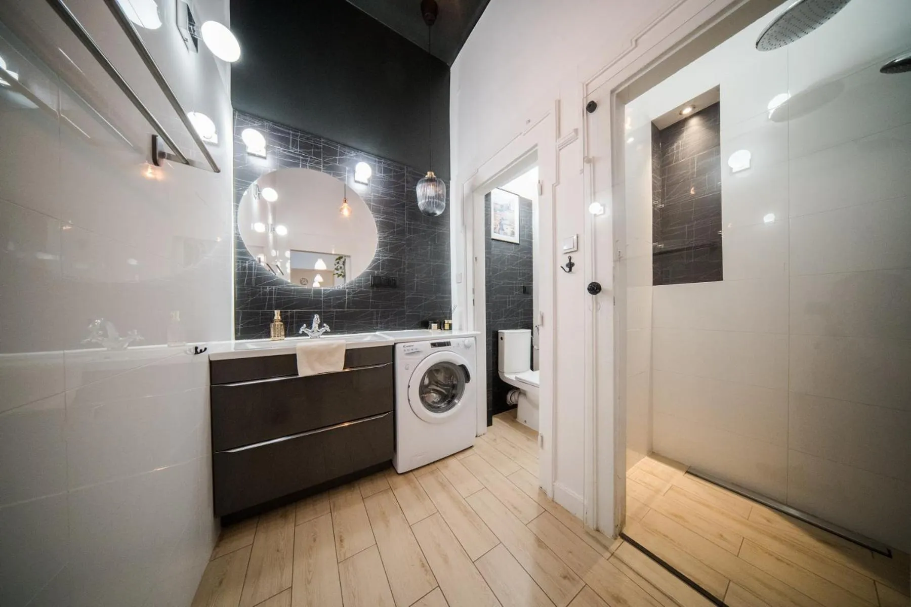 Shower in Roller Aparthotel