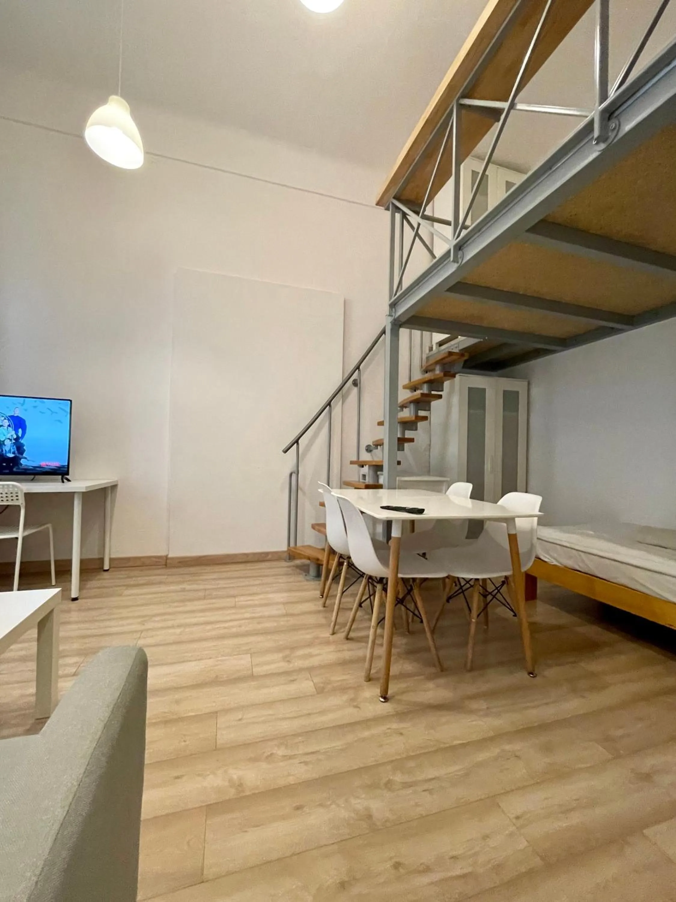 TV and multimedia in Roller Aparthotel