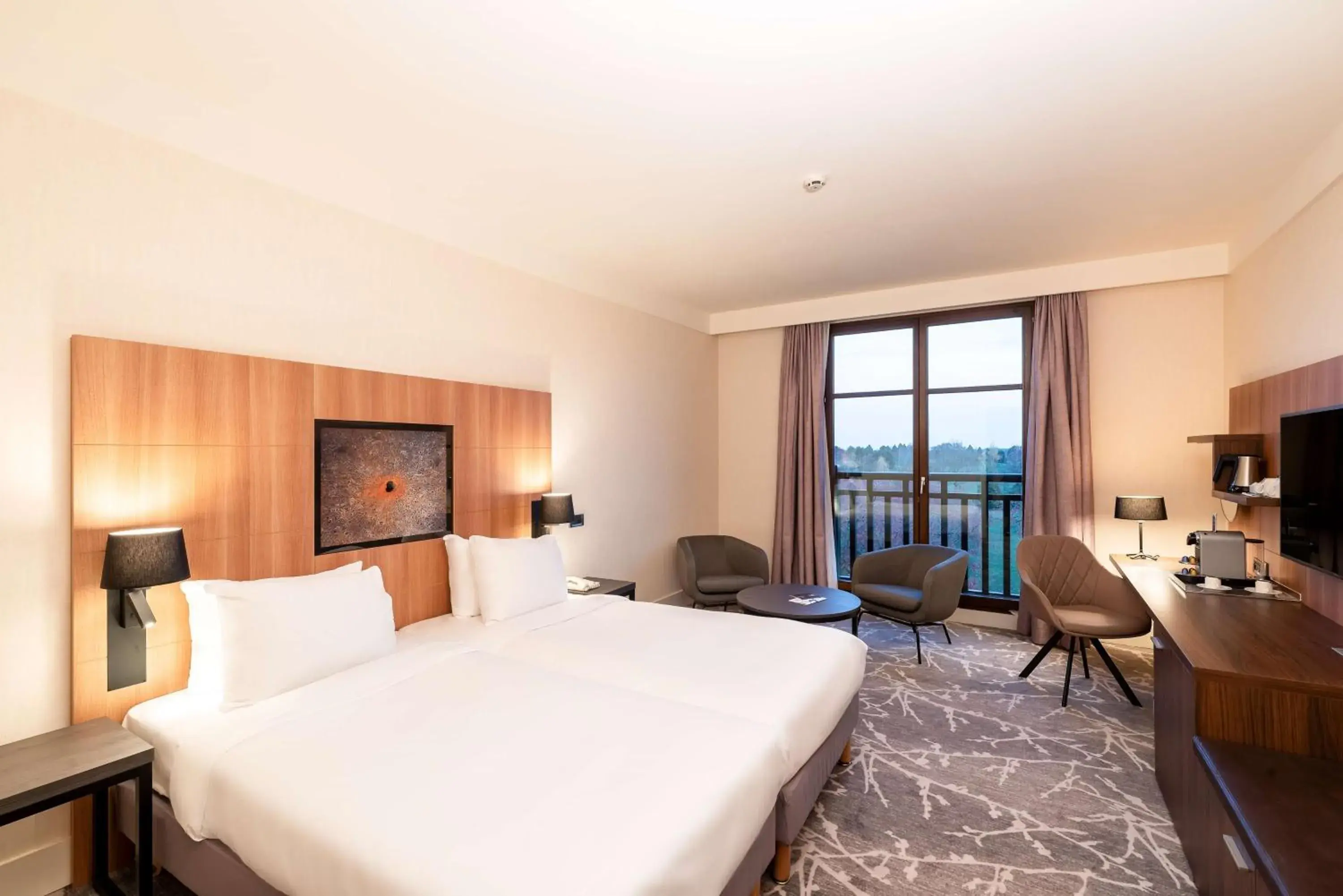 Photo of the whole room, Bed in Radisson Blu Hotel Paris, Marne-la-Vallée Photo of the whole room, Bed in Radisson Blu Hotel Paris, Marne-la-Vallée