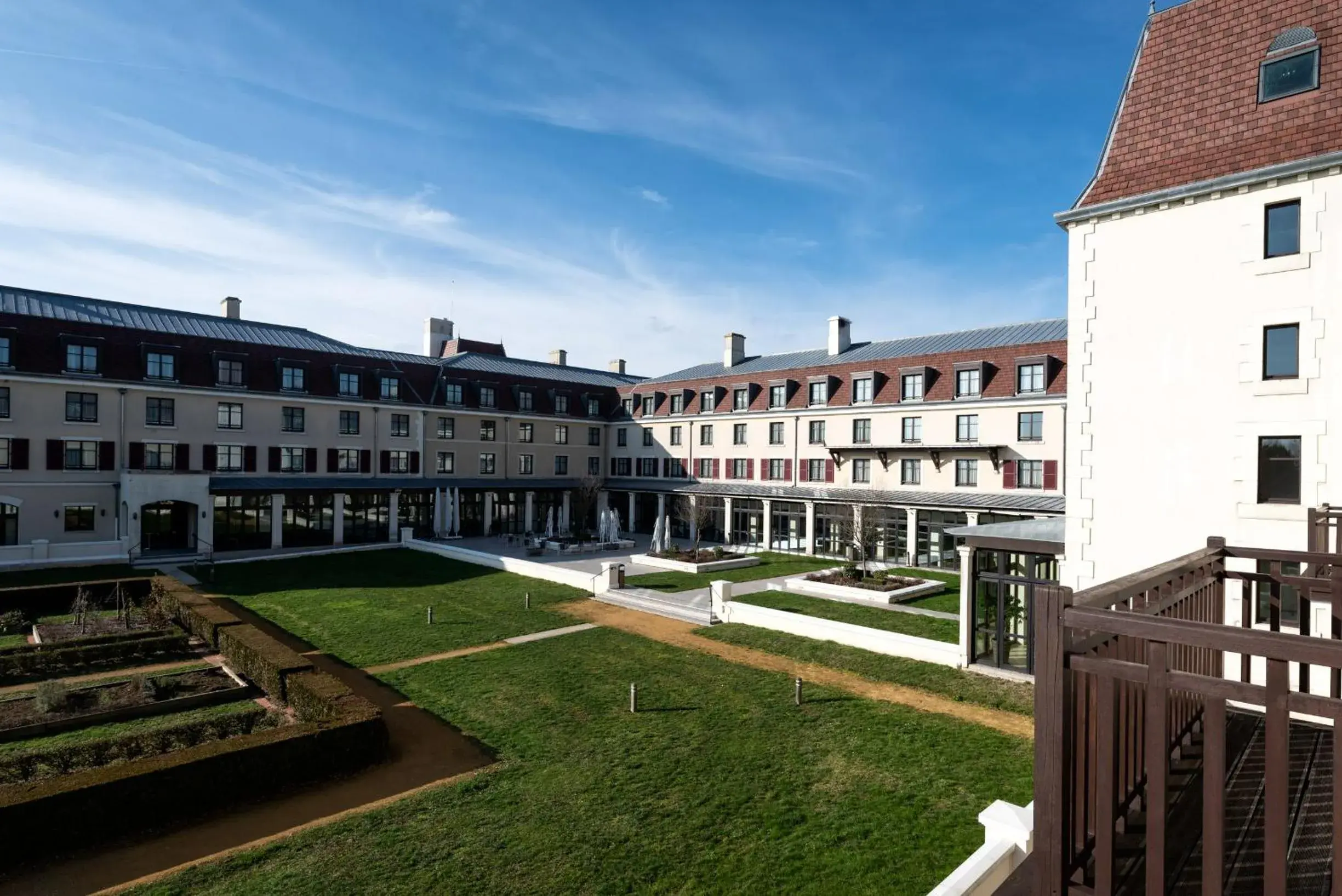 Property building in Radisson Blu Hotel Paris, Marne-la-Vallée Property building in Radisson Blu Hotel Paris, Marne-la-Vallée
