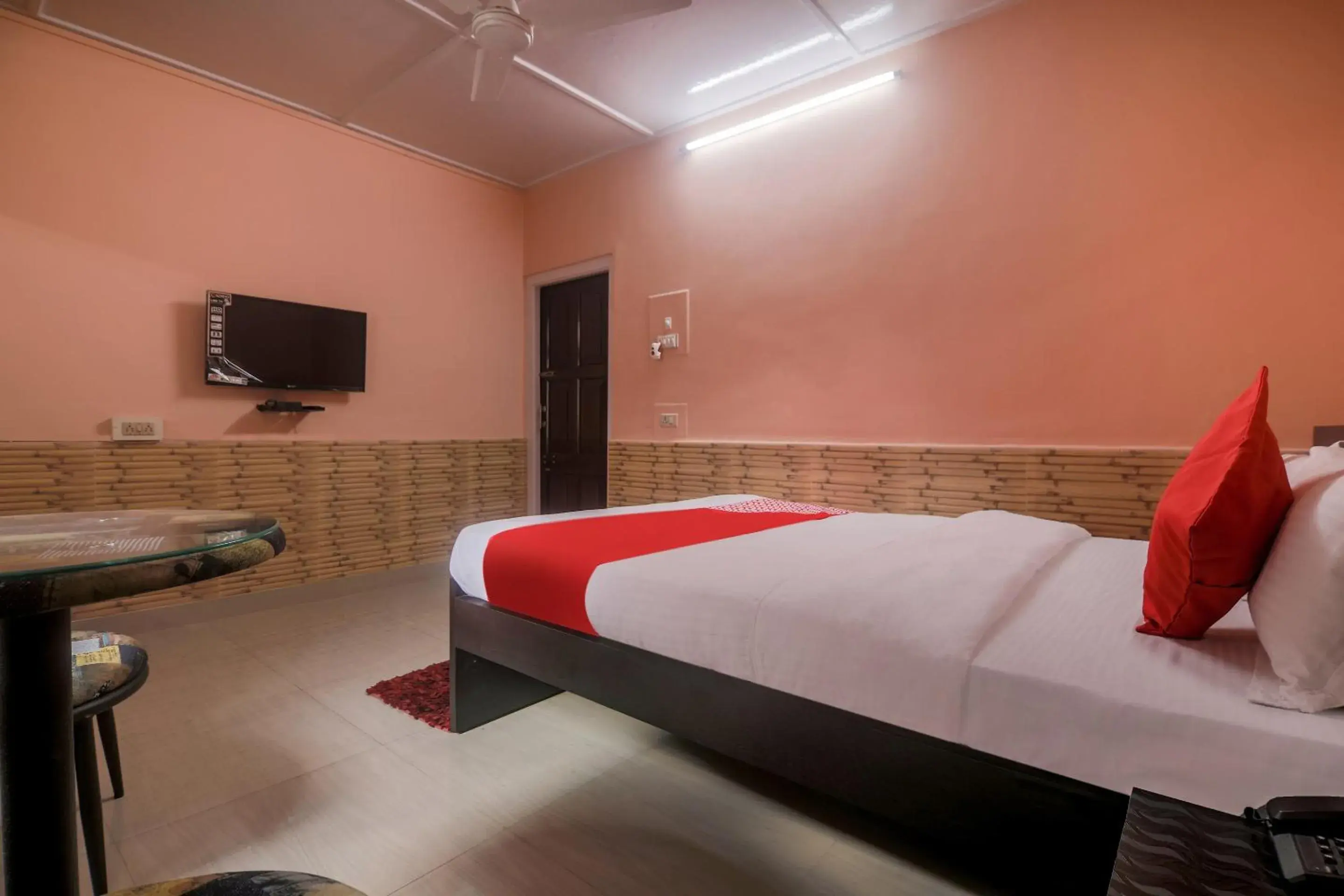 Bedroom, Bed in Collection O Trinayan Associates Bedroom, Bed in Collection O Trinayan Associates