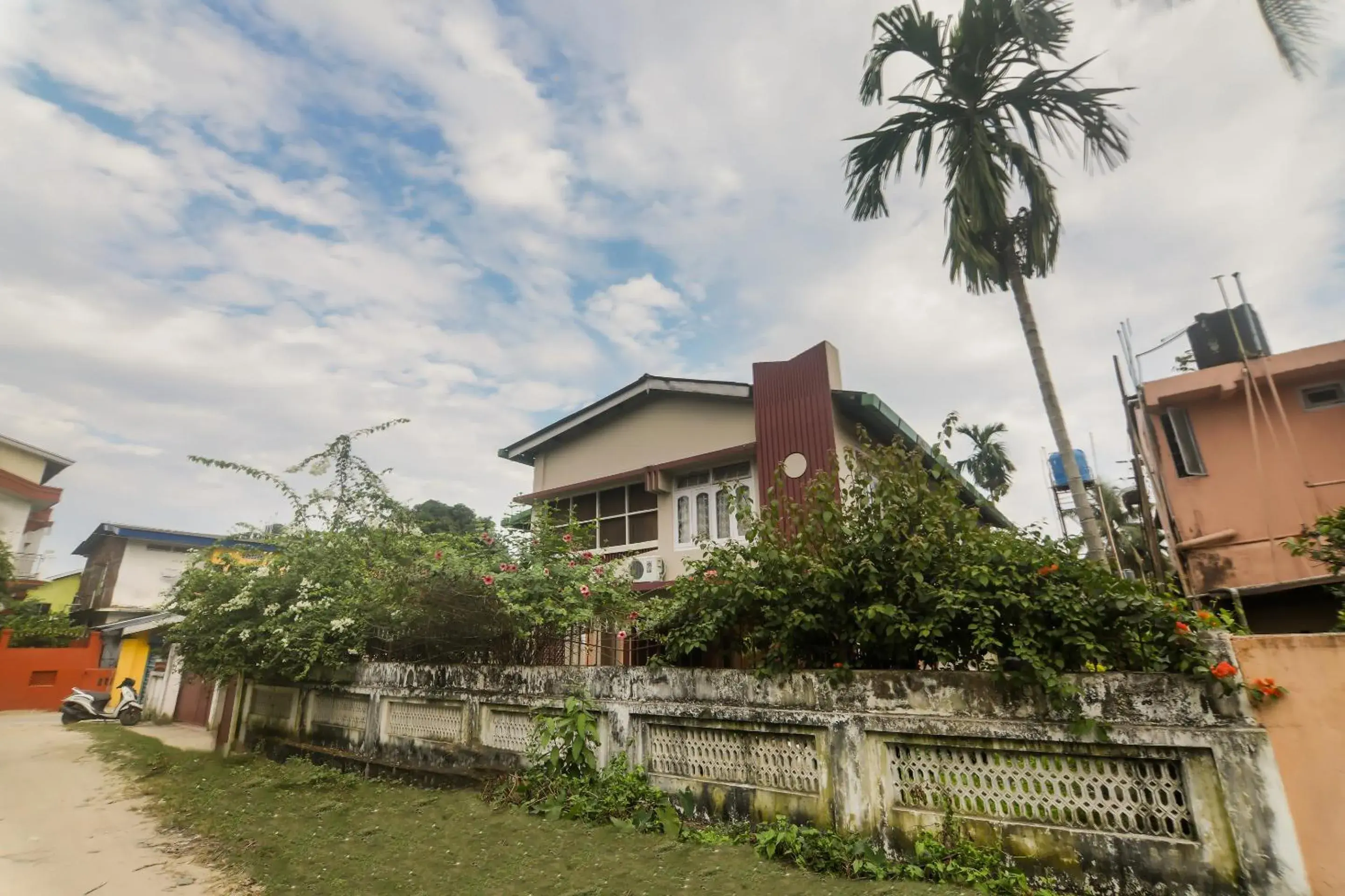 Facade/entrance in Collection O Trinayan Associates Facade/entrance in Collection O Trinayan Associates