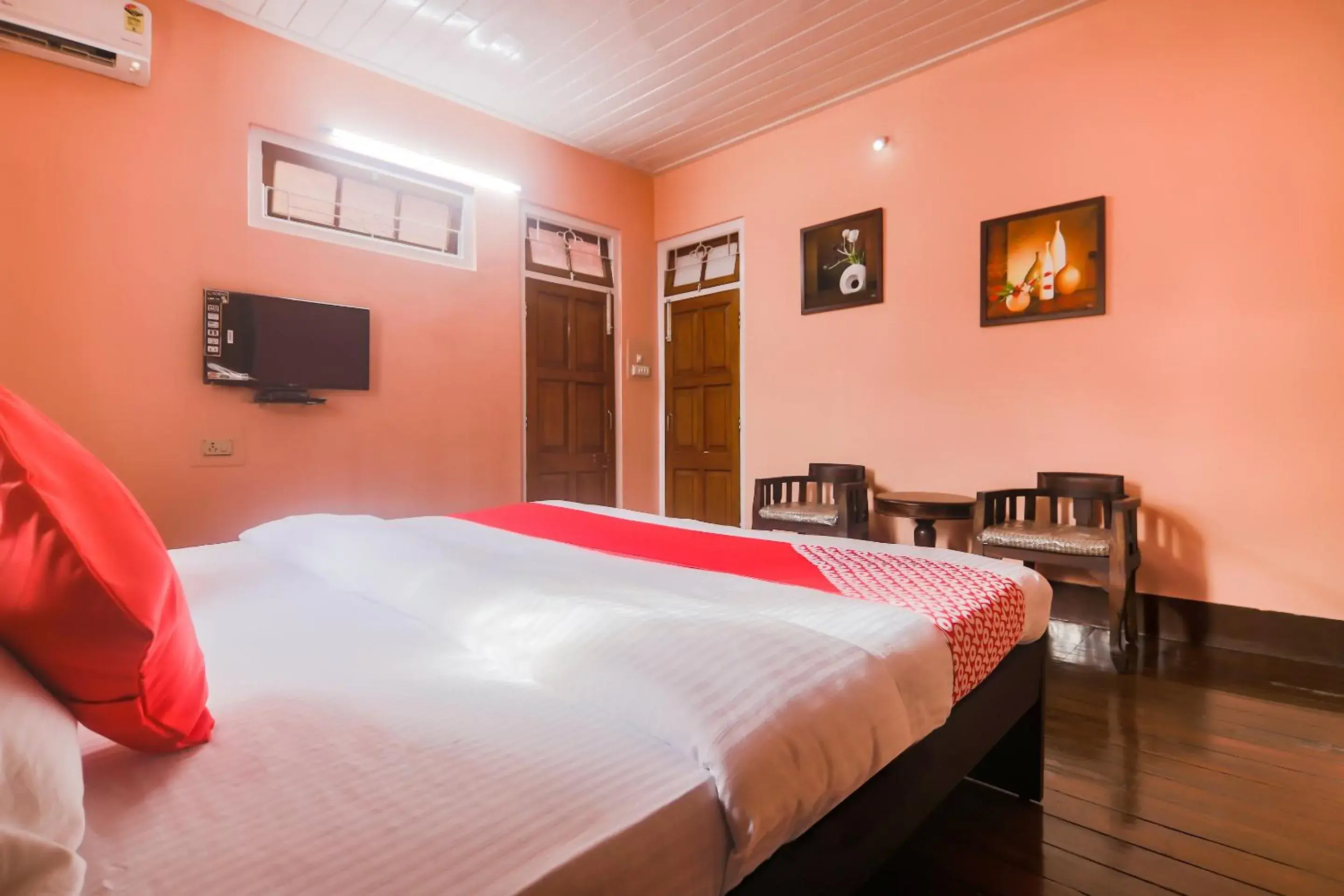 Bedroom, Bed in Collection O Trinayan Associates Bedroom, Bed in Collection O Trinayan Associates