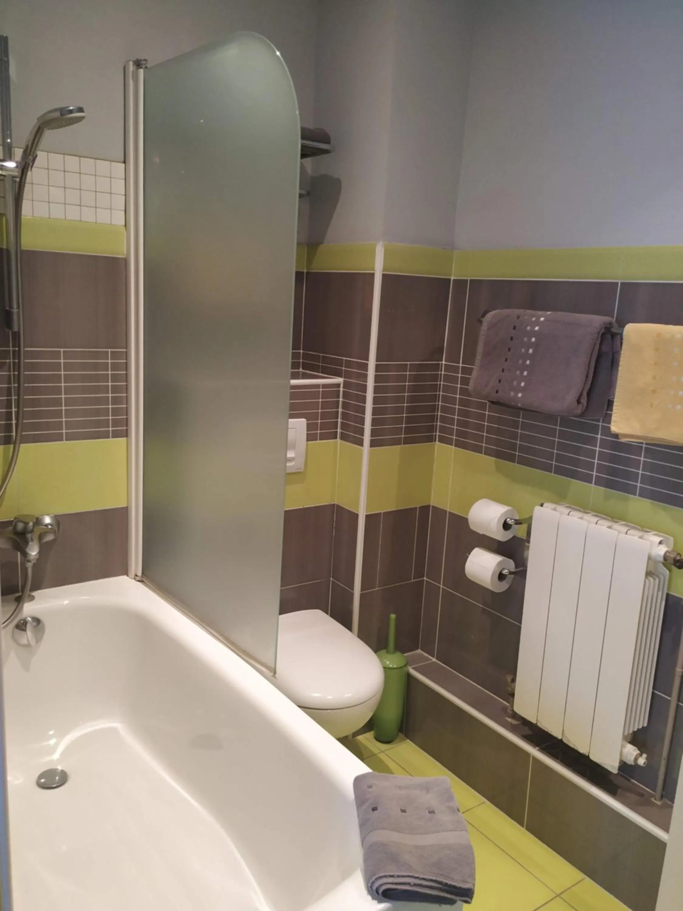 Bathroom in Logis Hôtel de la Plage