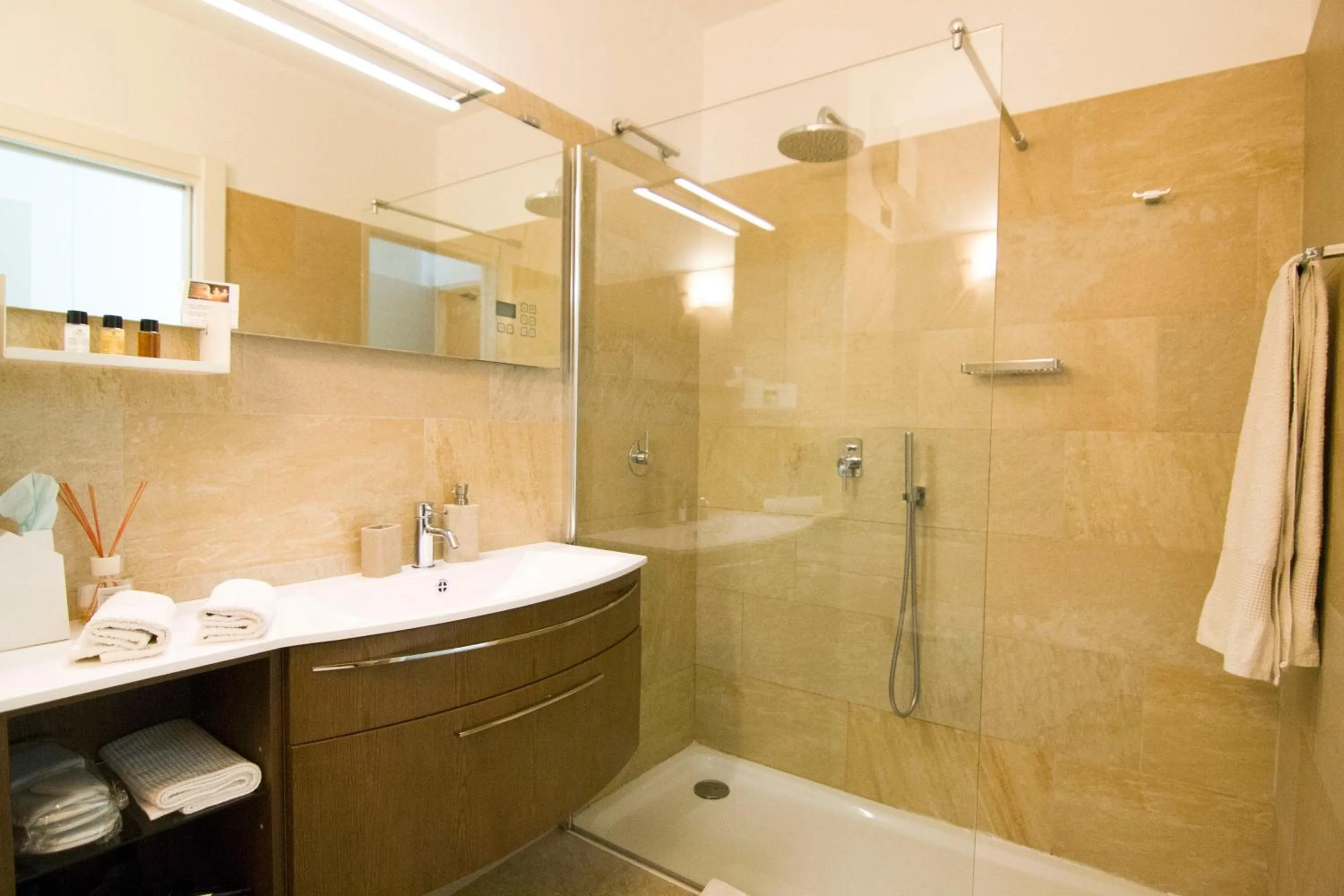 Shower in Experience Design Bed&Show