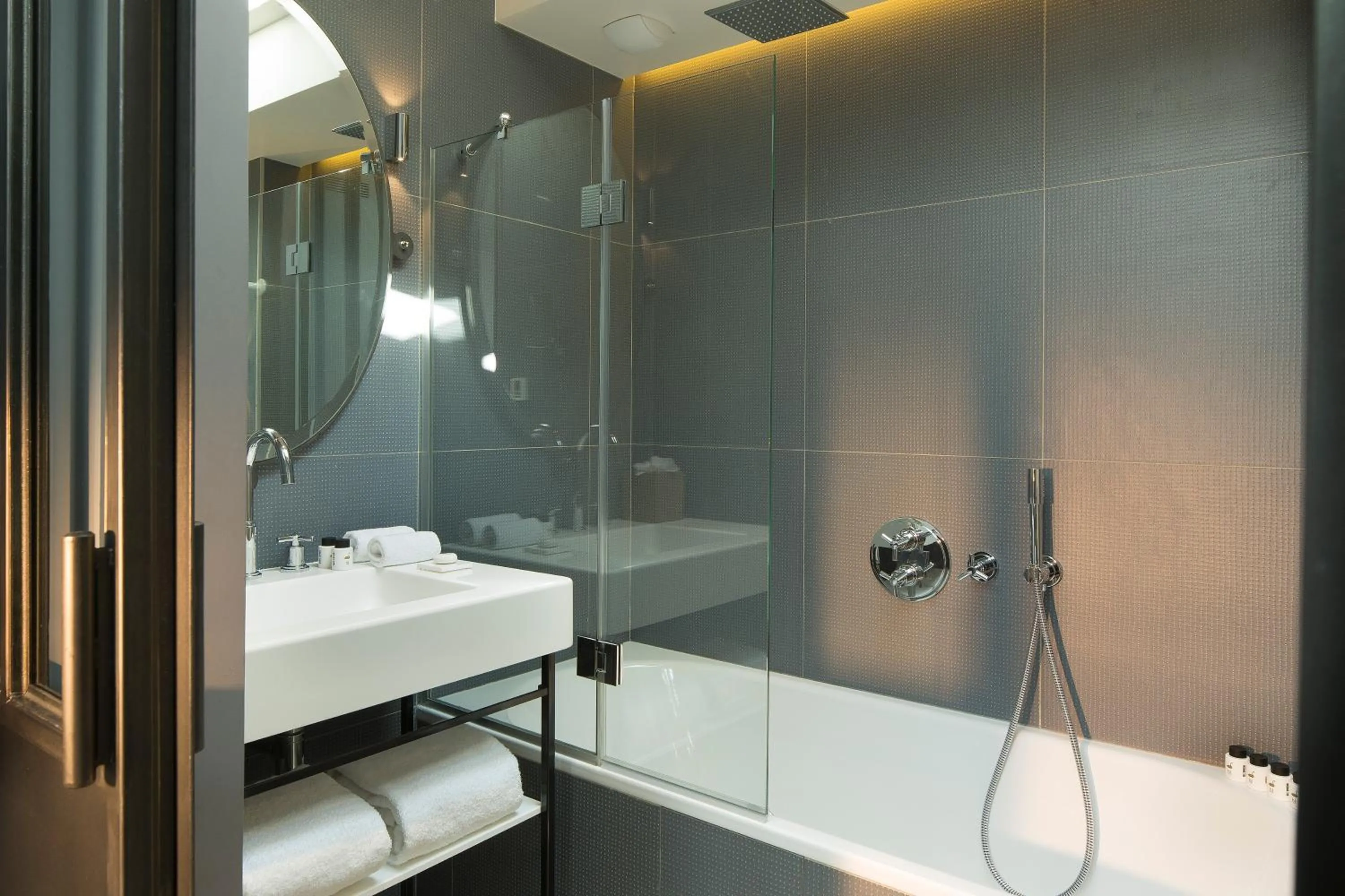 Bathroom in Hotel & Spa La Belle Juliette