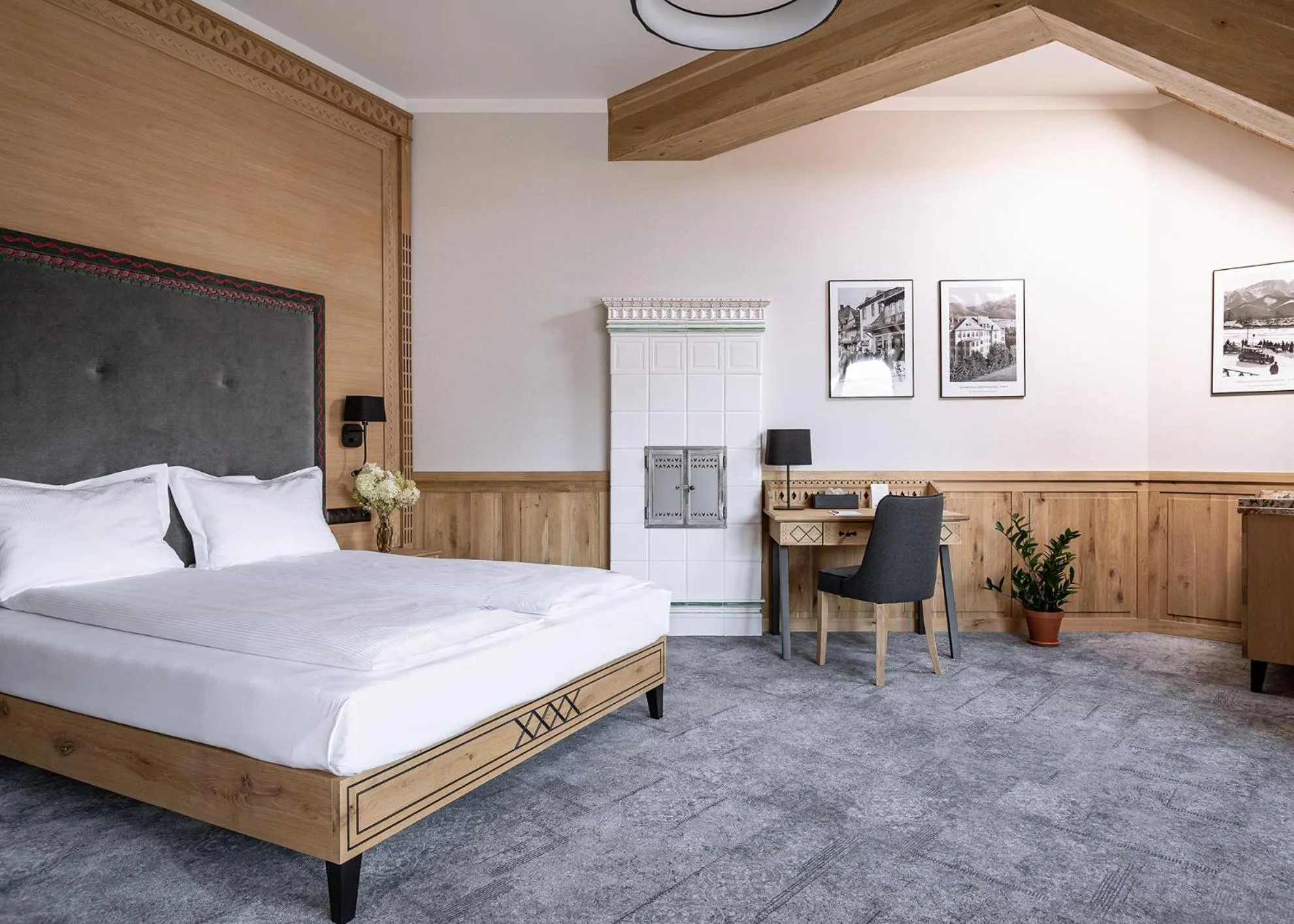 Bed in Aparthotel Cristina