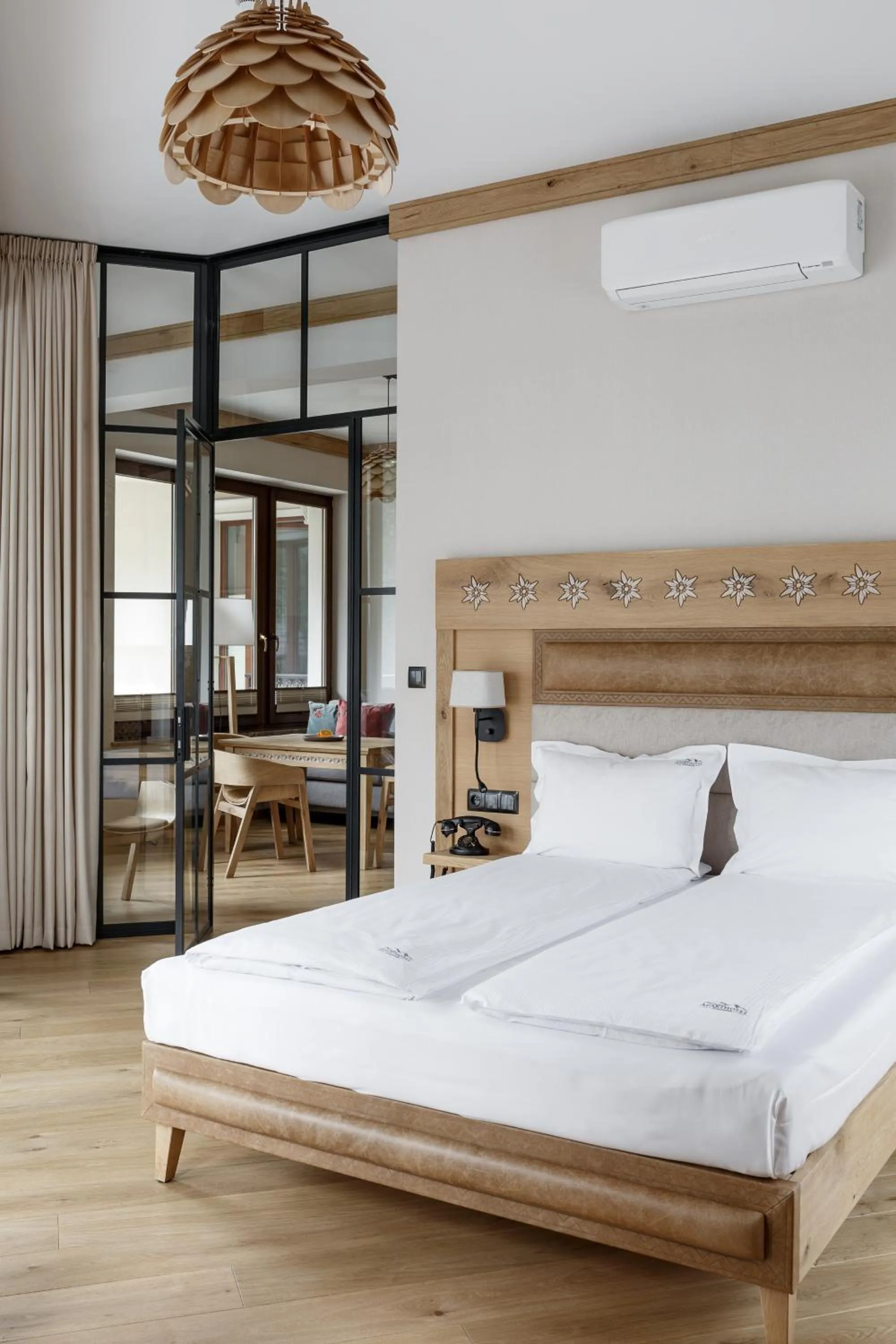 Bed in Aparthotel Cristina