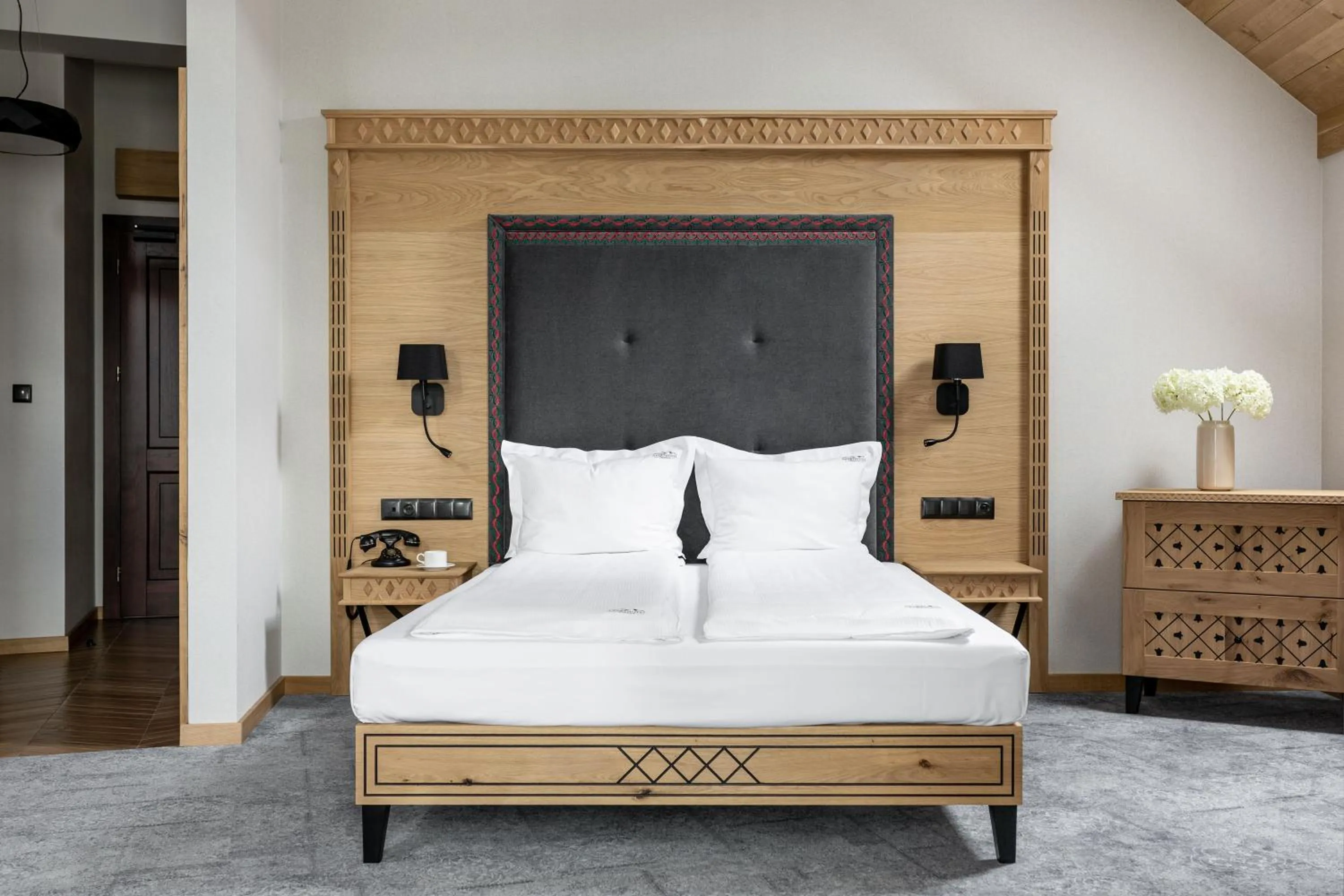 Bed in Aparthotel Cristina