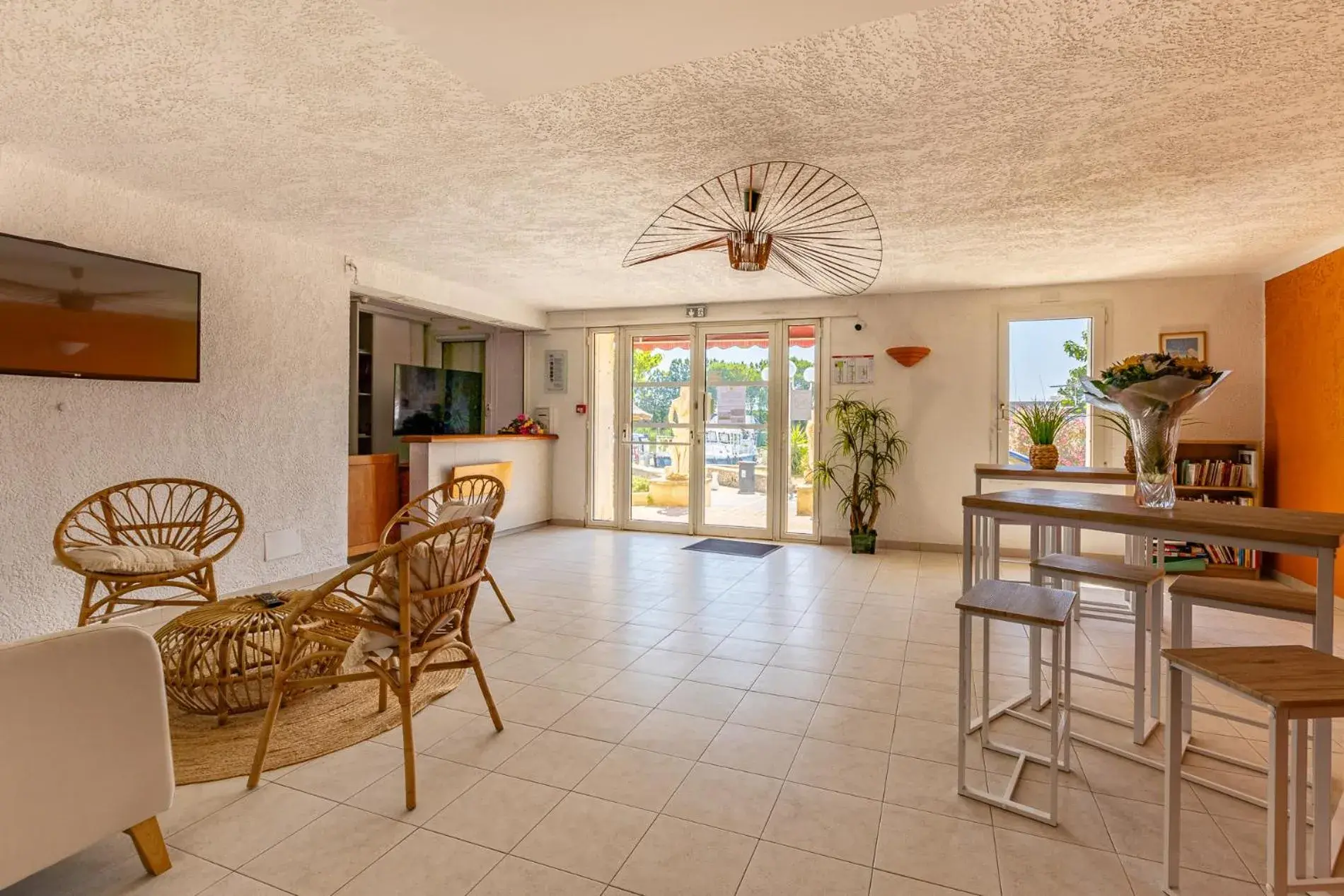 Lobby or reception in Logis Heraclee Lobby or reception in Logis Heraclee