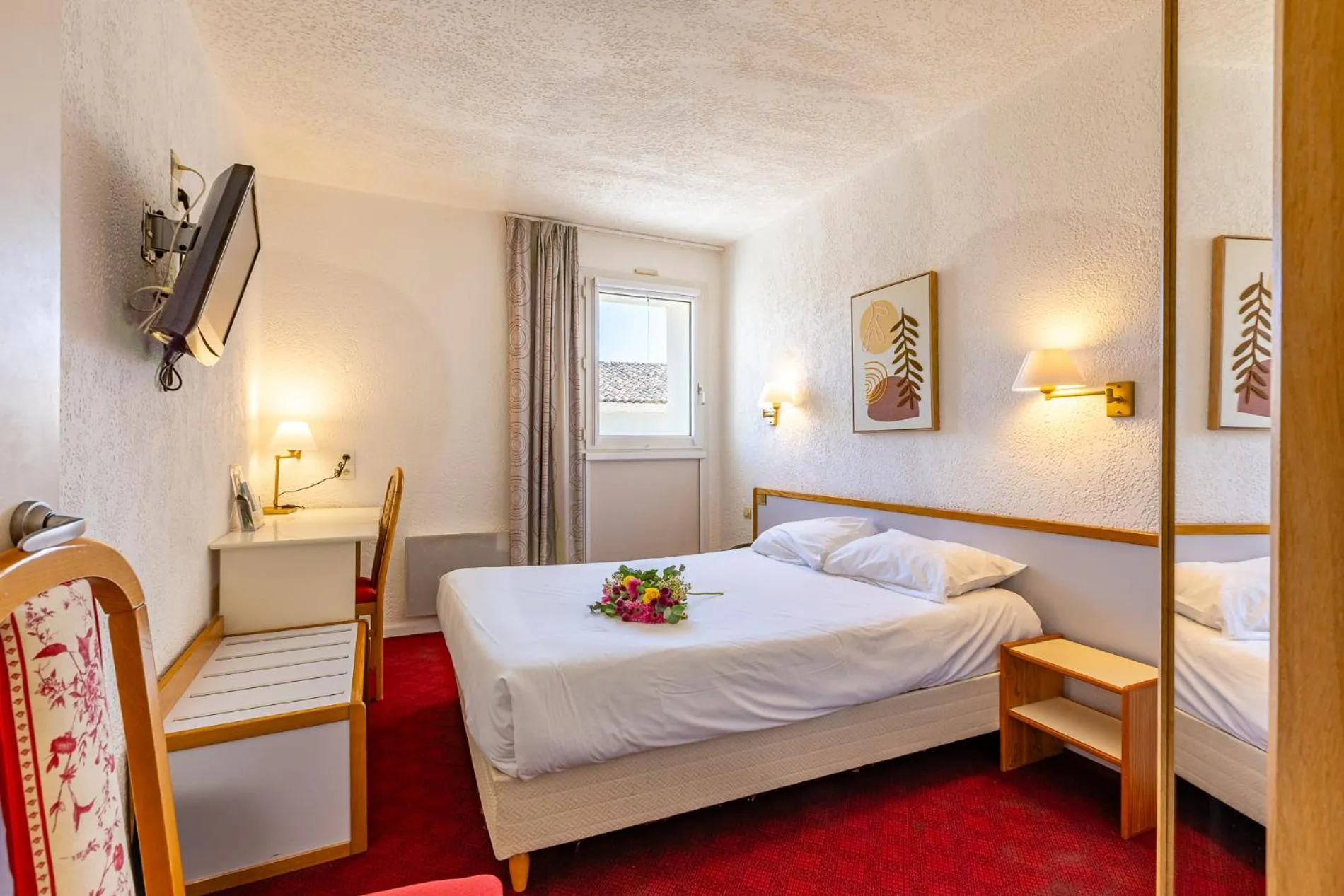 Bed in Logis Heraclee