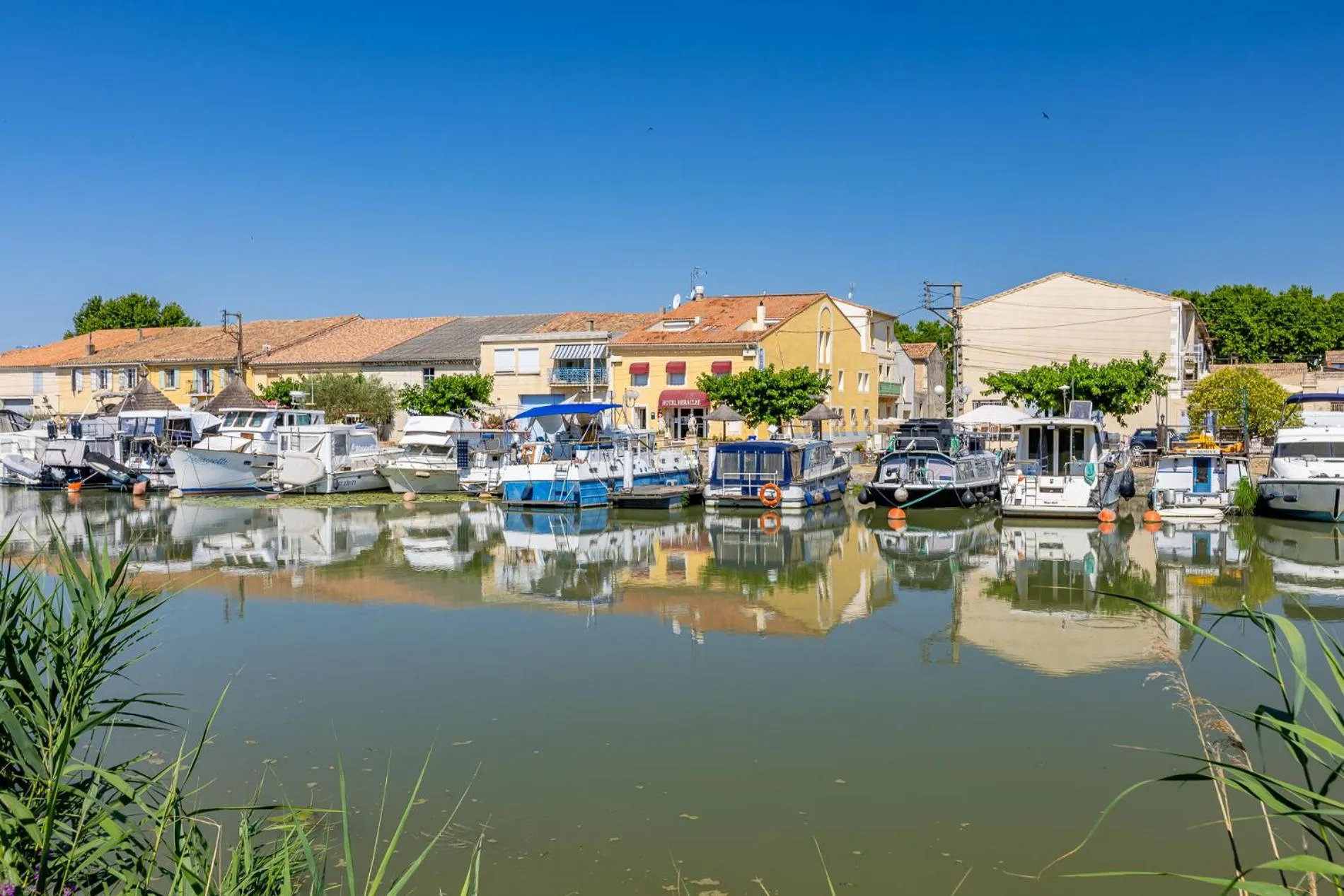 Property building in Logis Heraclee