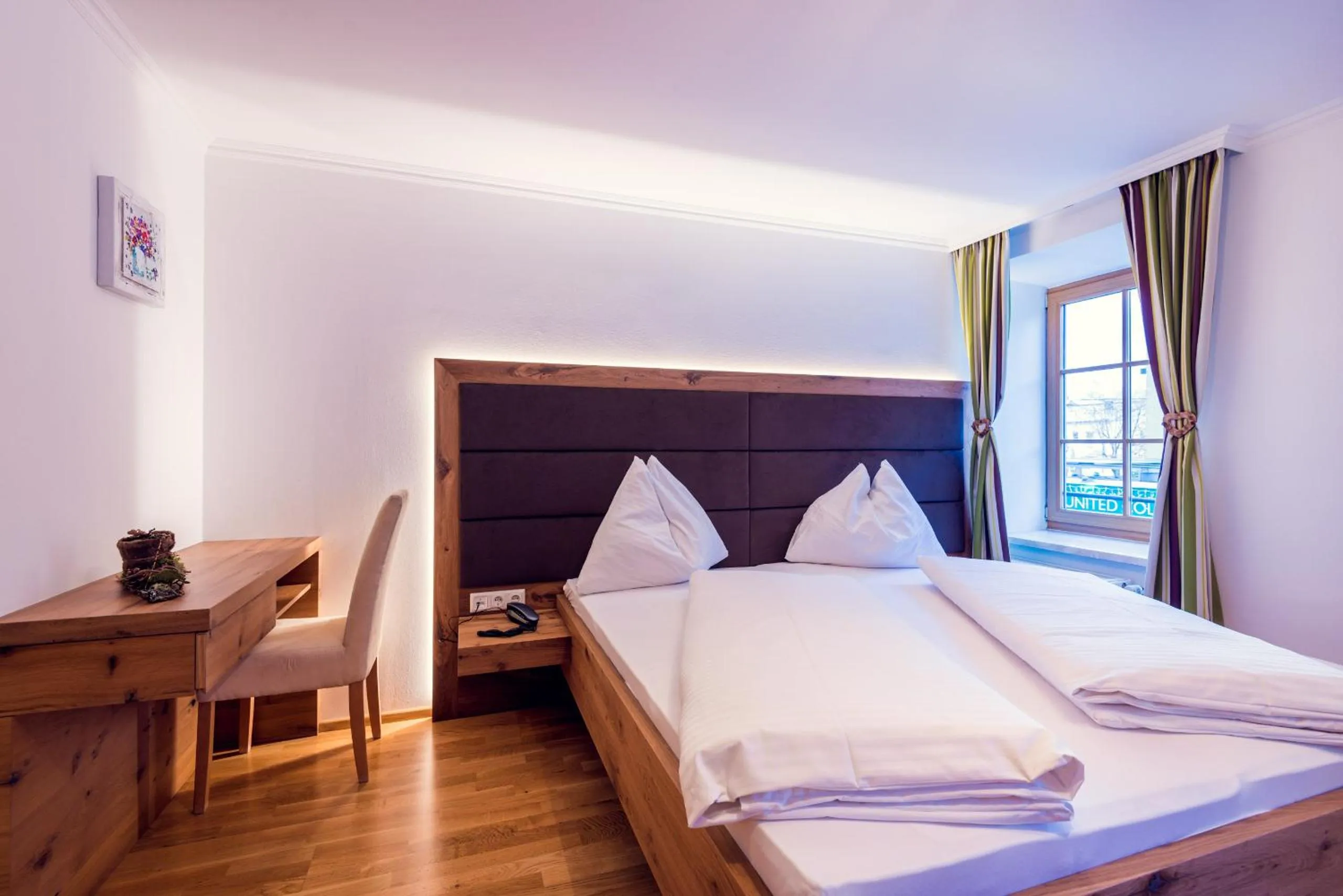 Bedroom, Bed in Hotel Restaurant Stöcklwirt