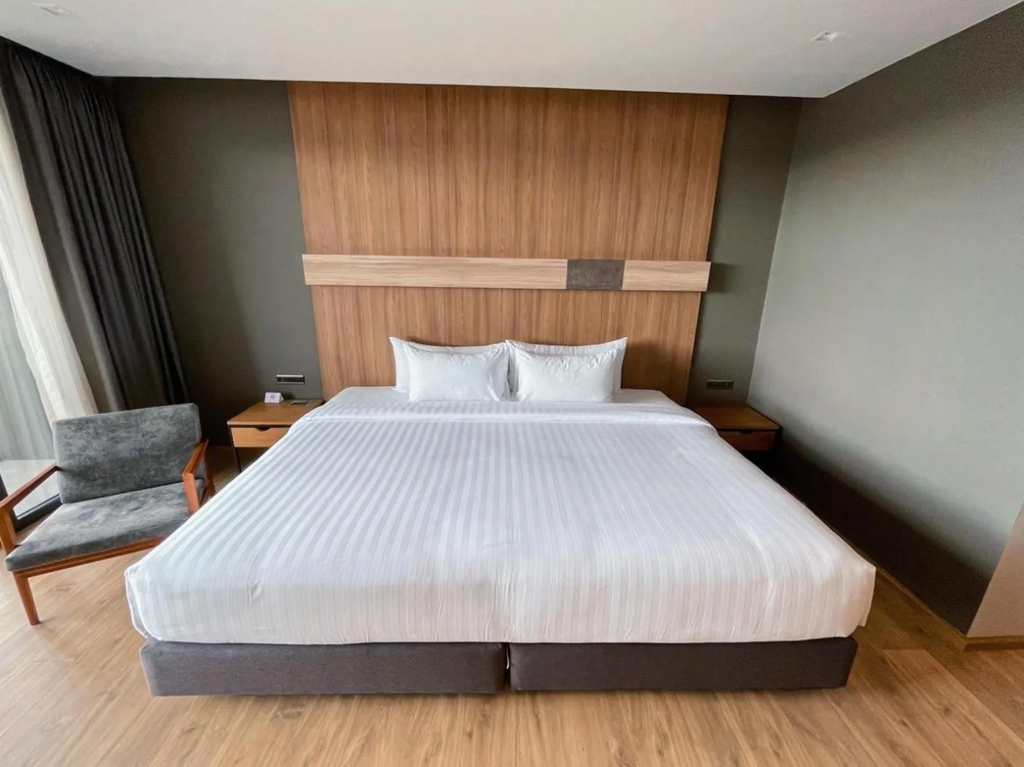 Bedroom, Bed in The Teak Hotel