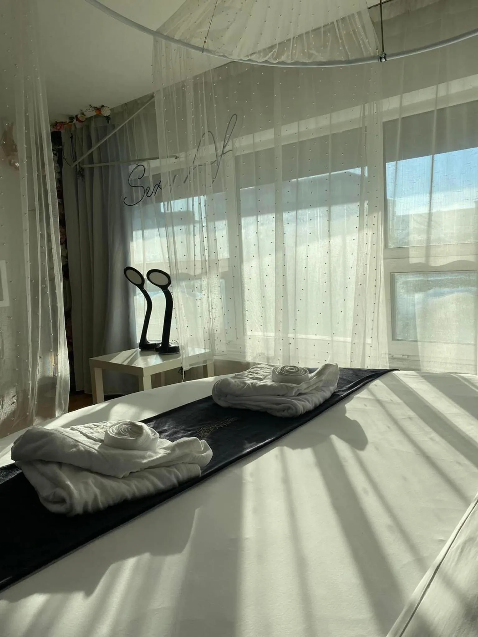 Property building, Bed in Nomado Boutique Hotel