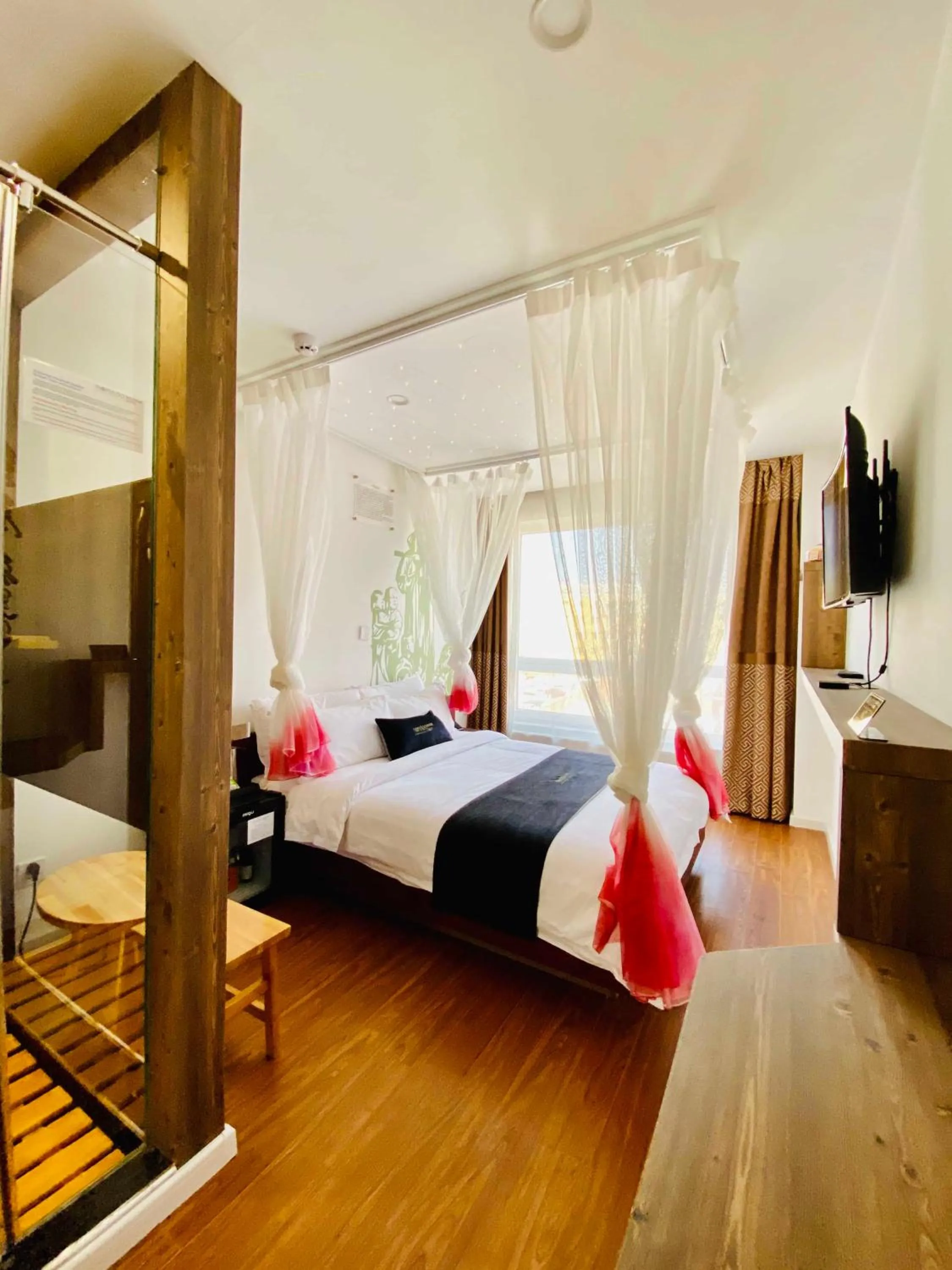 Photo of the whole room, Bed in Nomado Boutique Hotel
