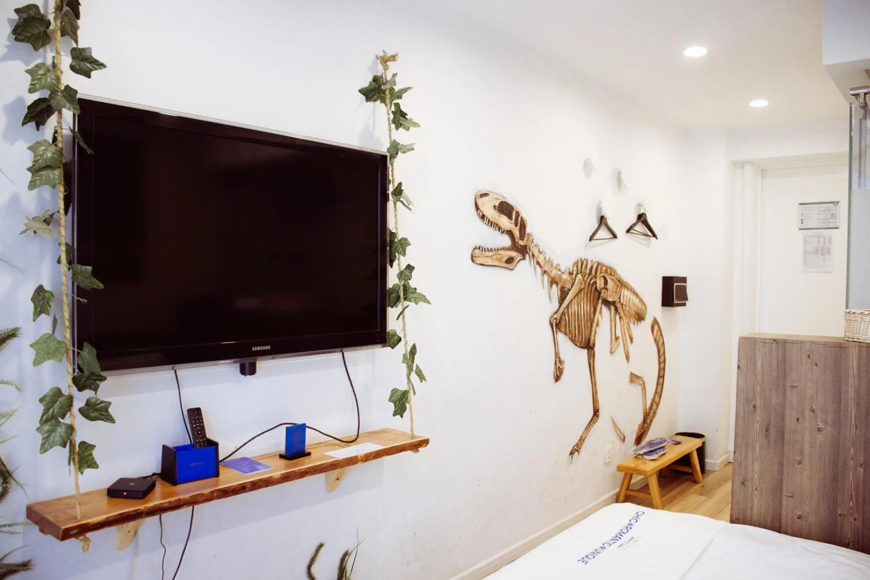 TV and multimedia in Nomado Boutique Hotel