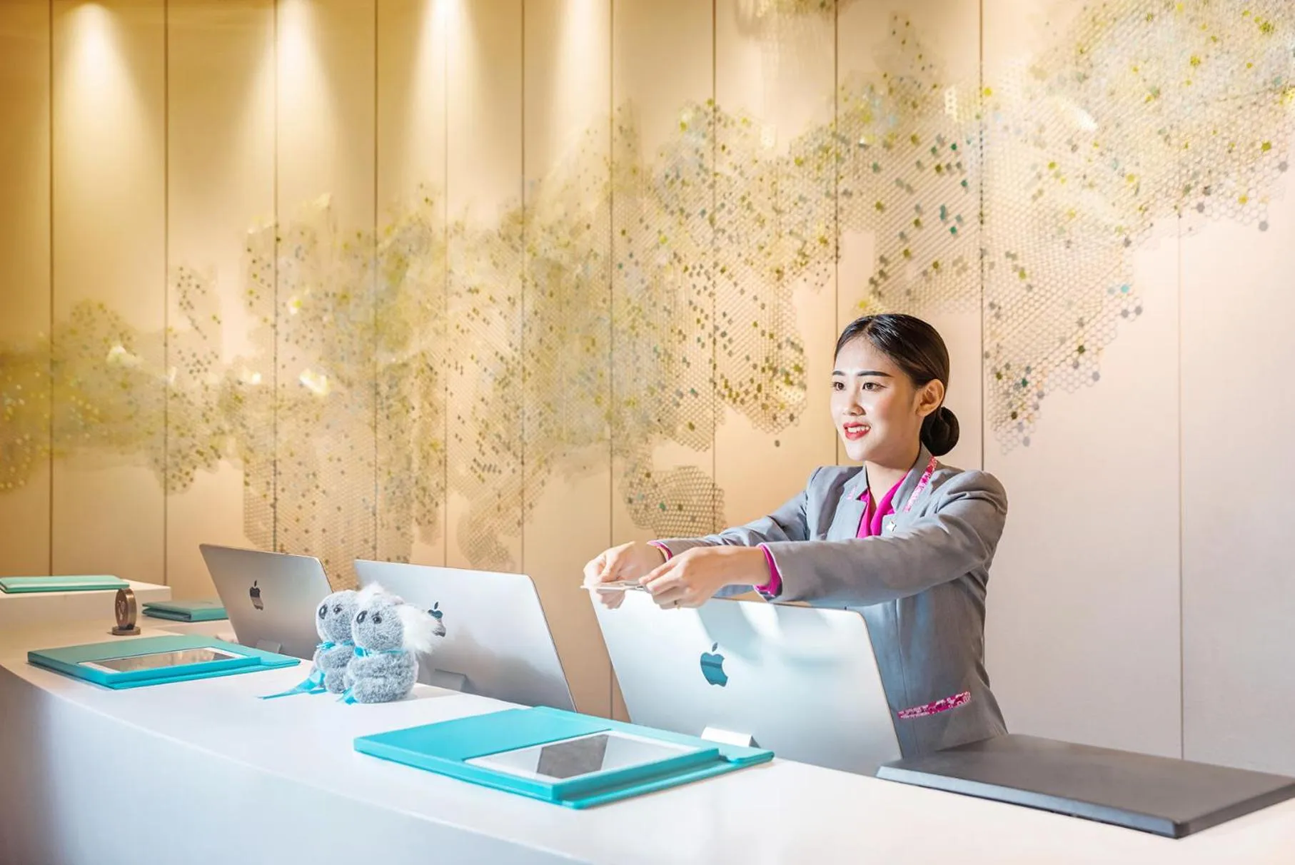 Staff in Argyle Resort Dali Yueyun