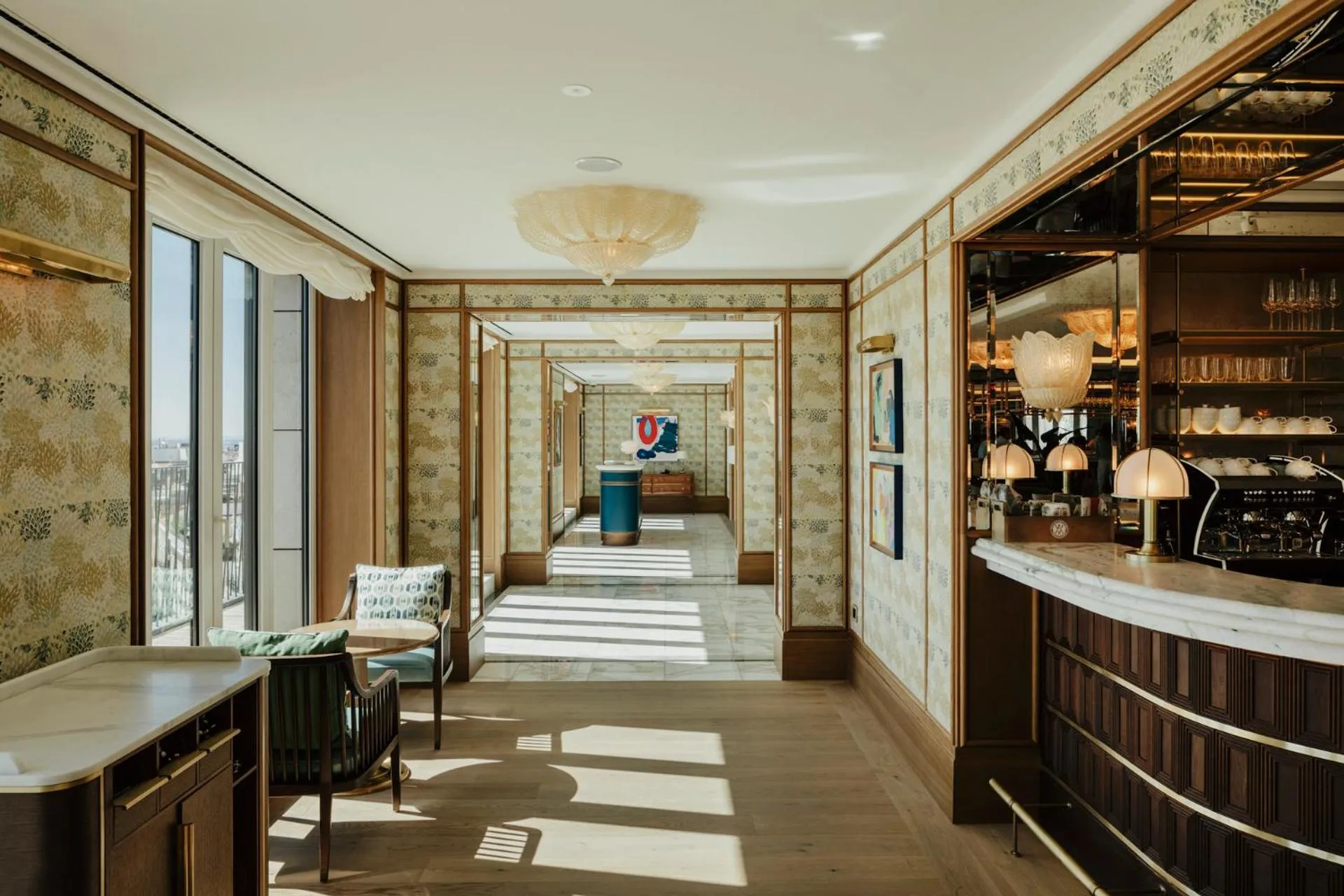 Restaurant/places to eat, Bed in Four Seasons Hotel Madrid