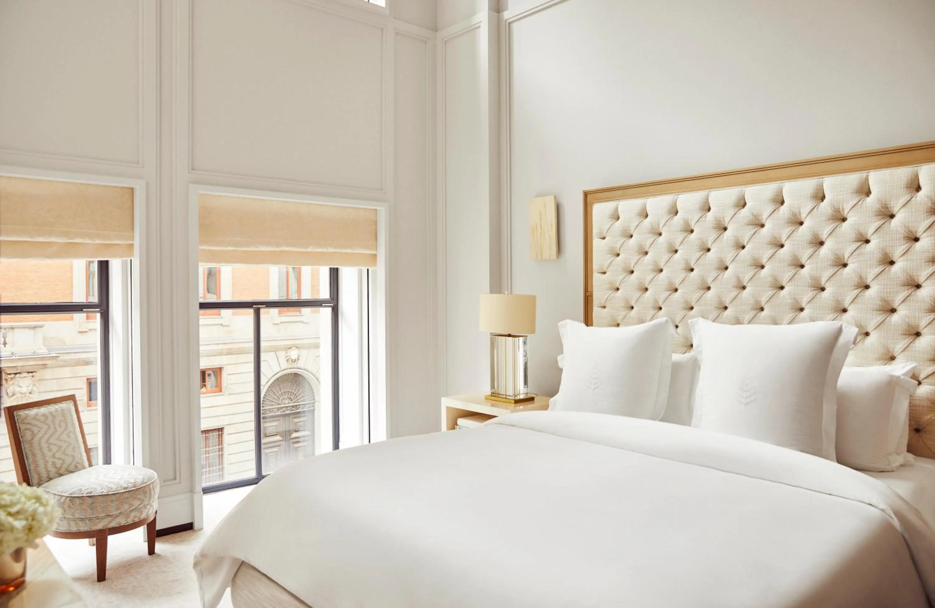 Bedroom, Bed in Four Seasons Hotel Madrid