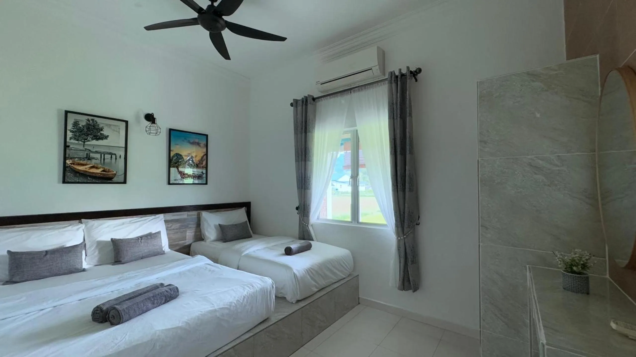 Bed in DVilla Guesthouse Langkawi