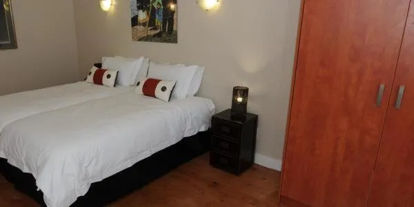 Bed in 59 on Central