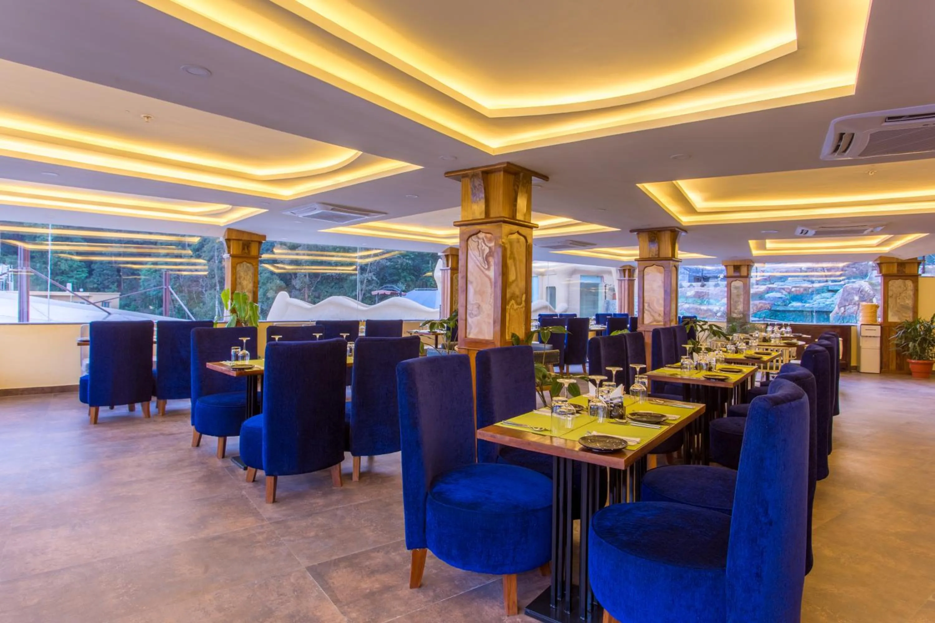 Restaurant/places to eat in Aagantuk Resort