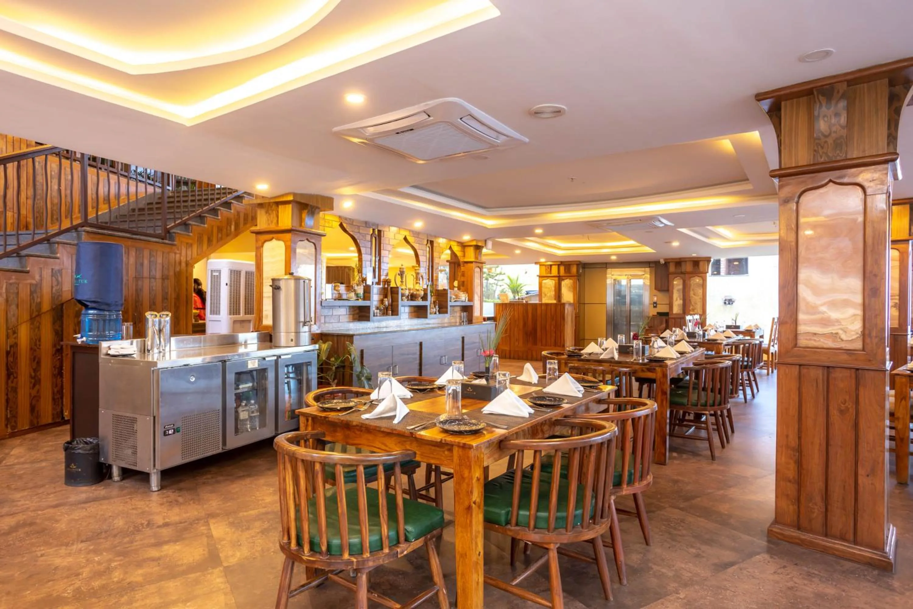 Restaurant/places to eat in Aagantuk Resort