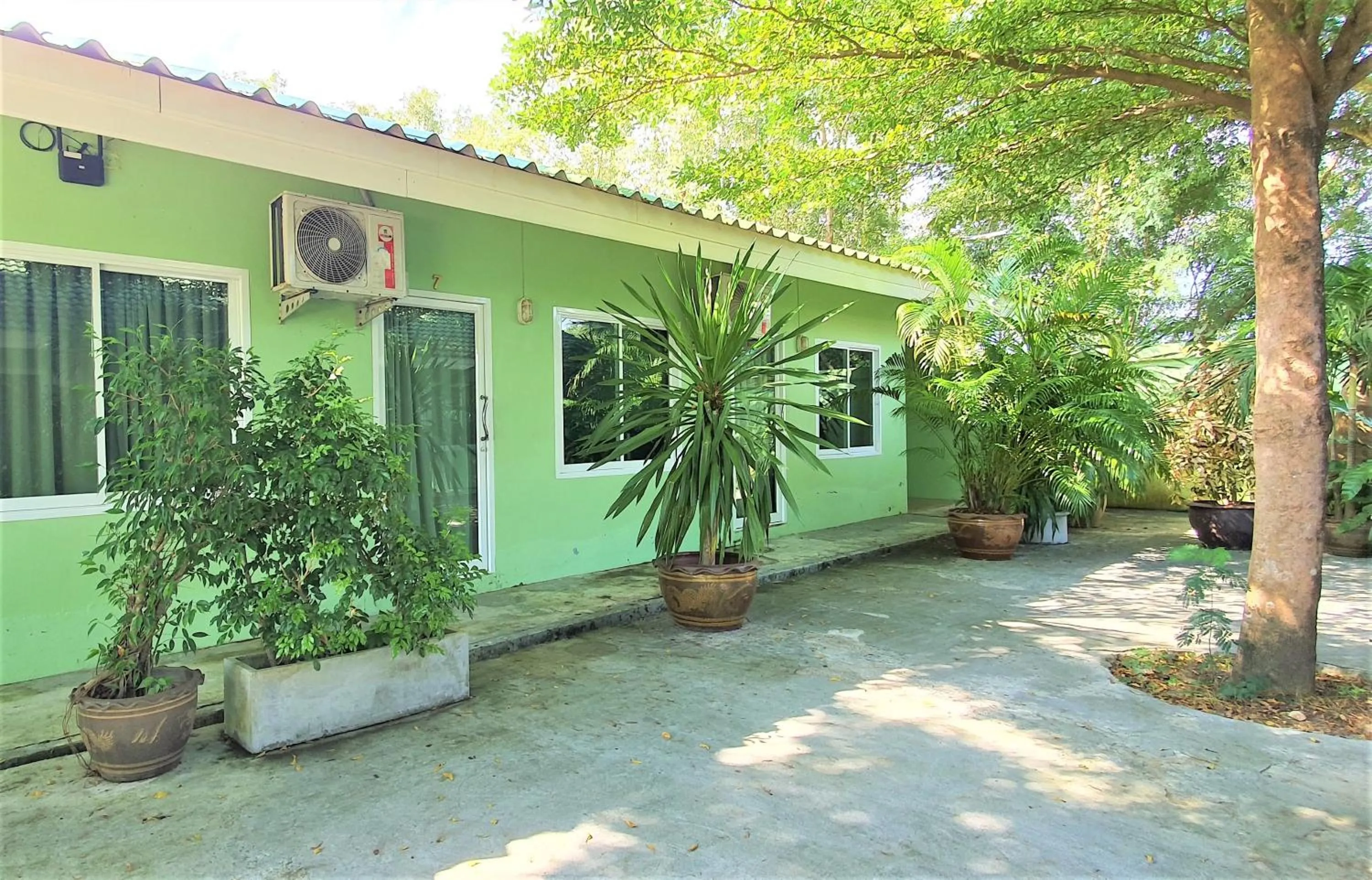 Property building in Chalong Stay Well by Palai Seafood