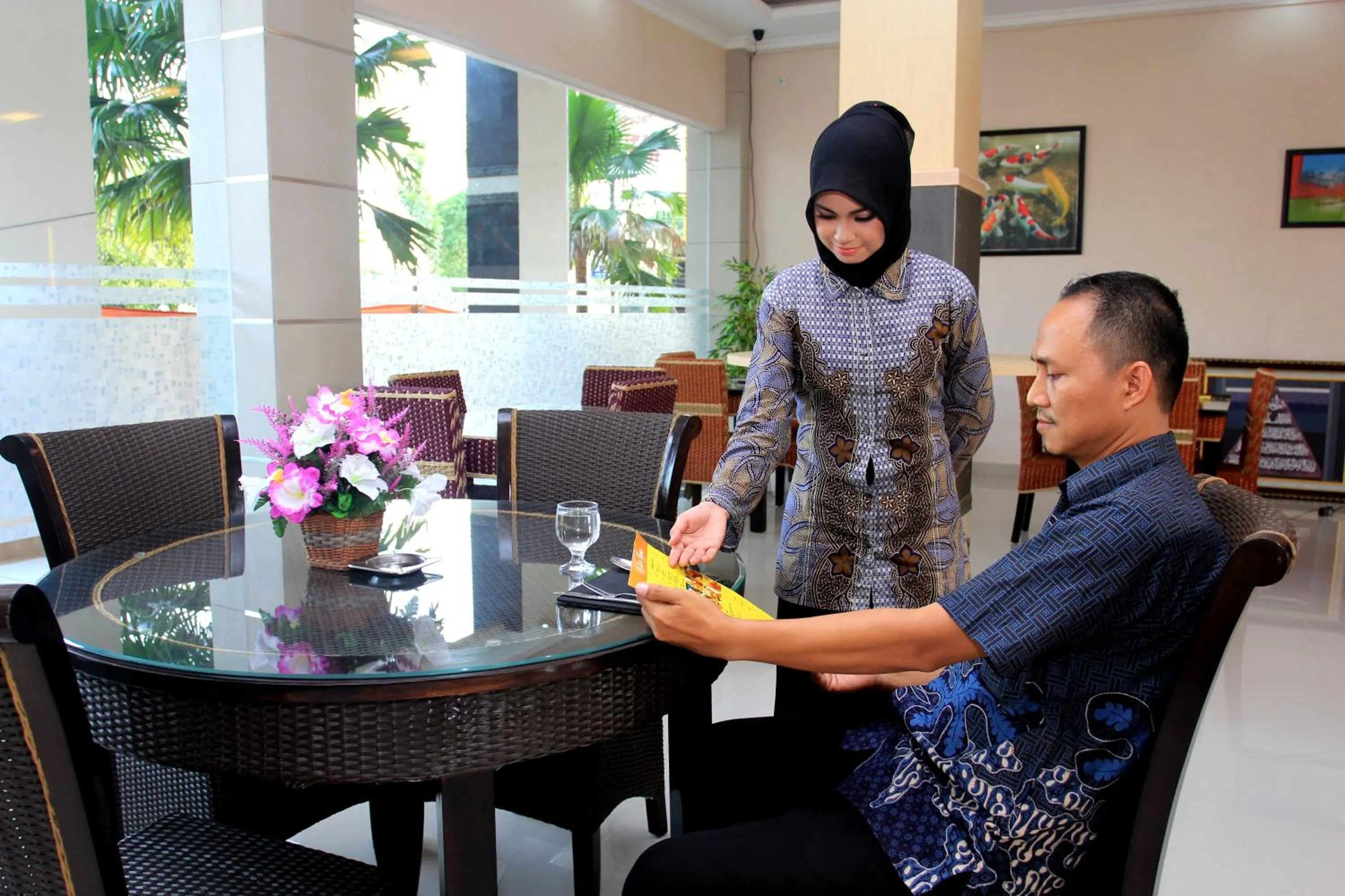 Restaurant/places to eat in Musdalifah Hotel