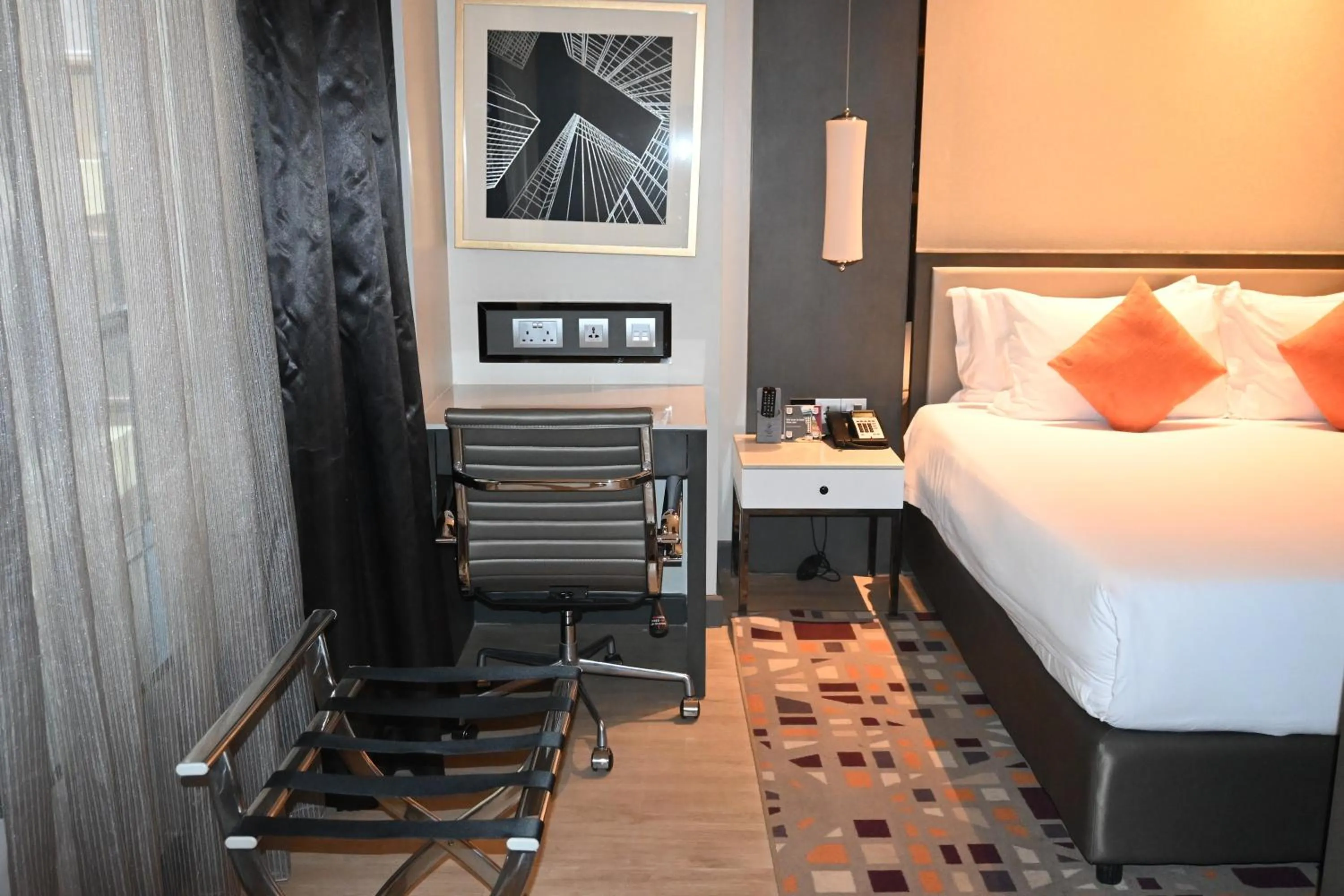 Seating area, Bed in Best Western Premier Westlands