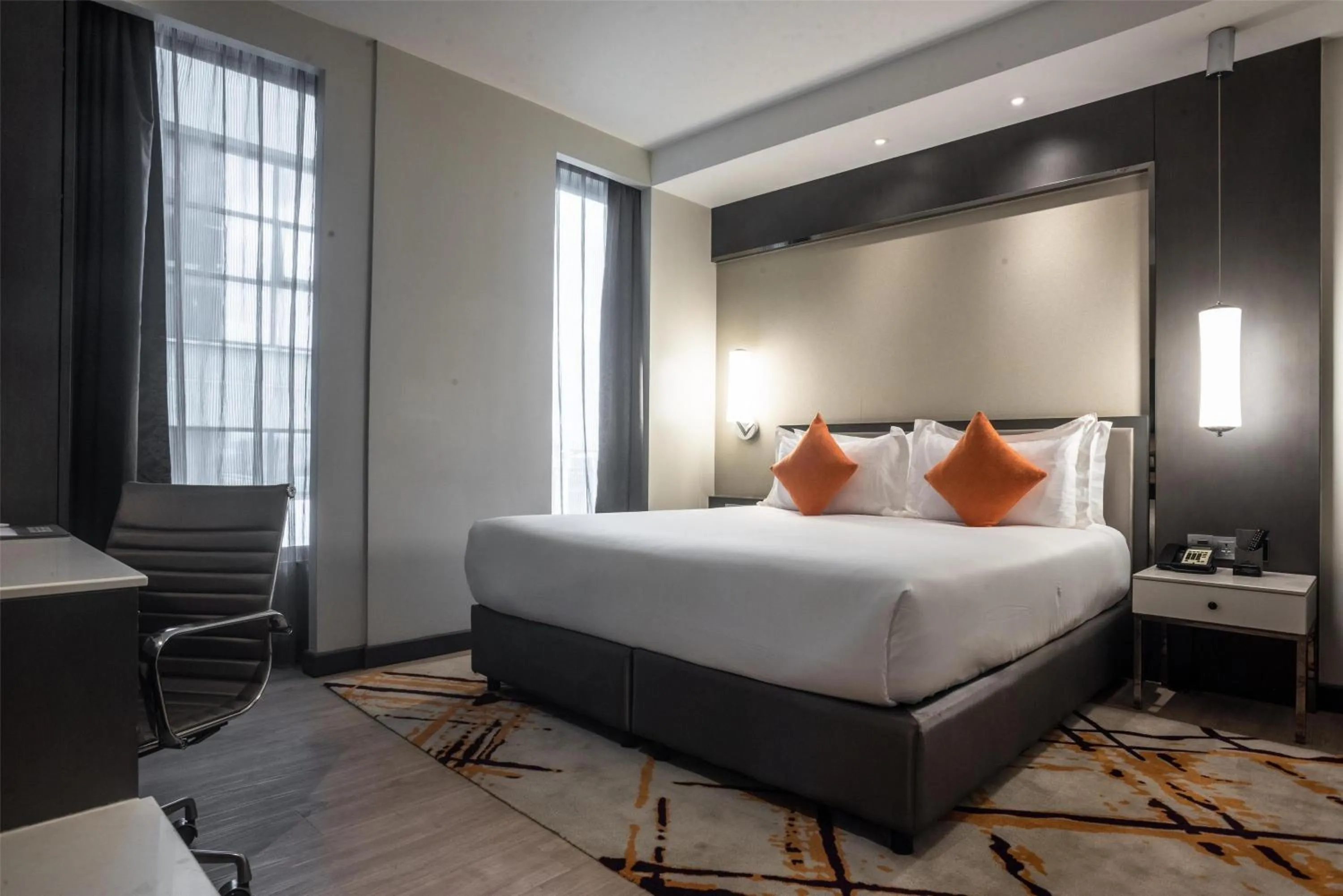 Photo of the whole room, Bed in Best Western Premier Westlands