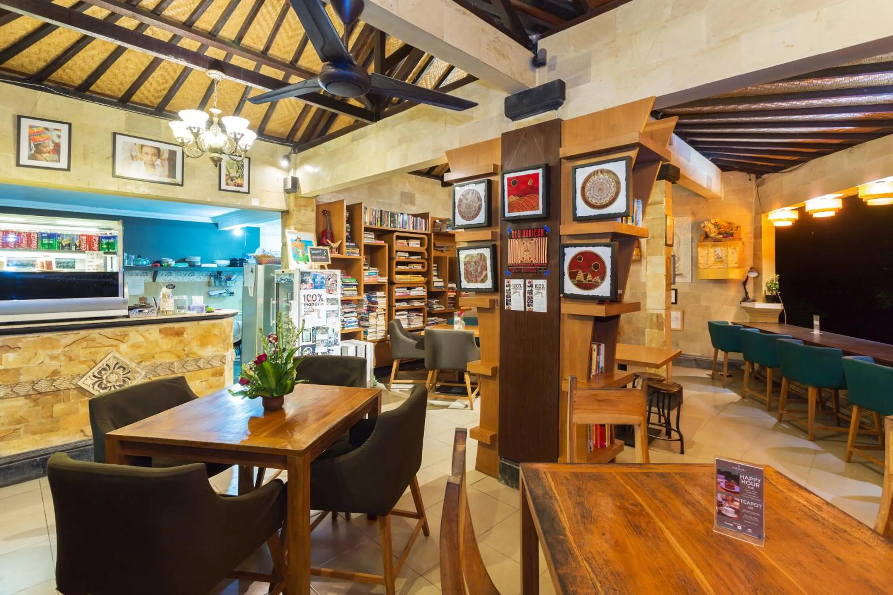 Restaurant/places to eat in Ani's Villas