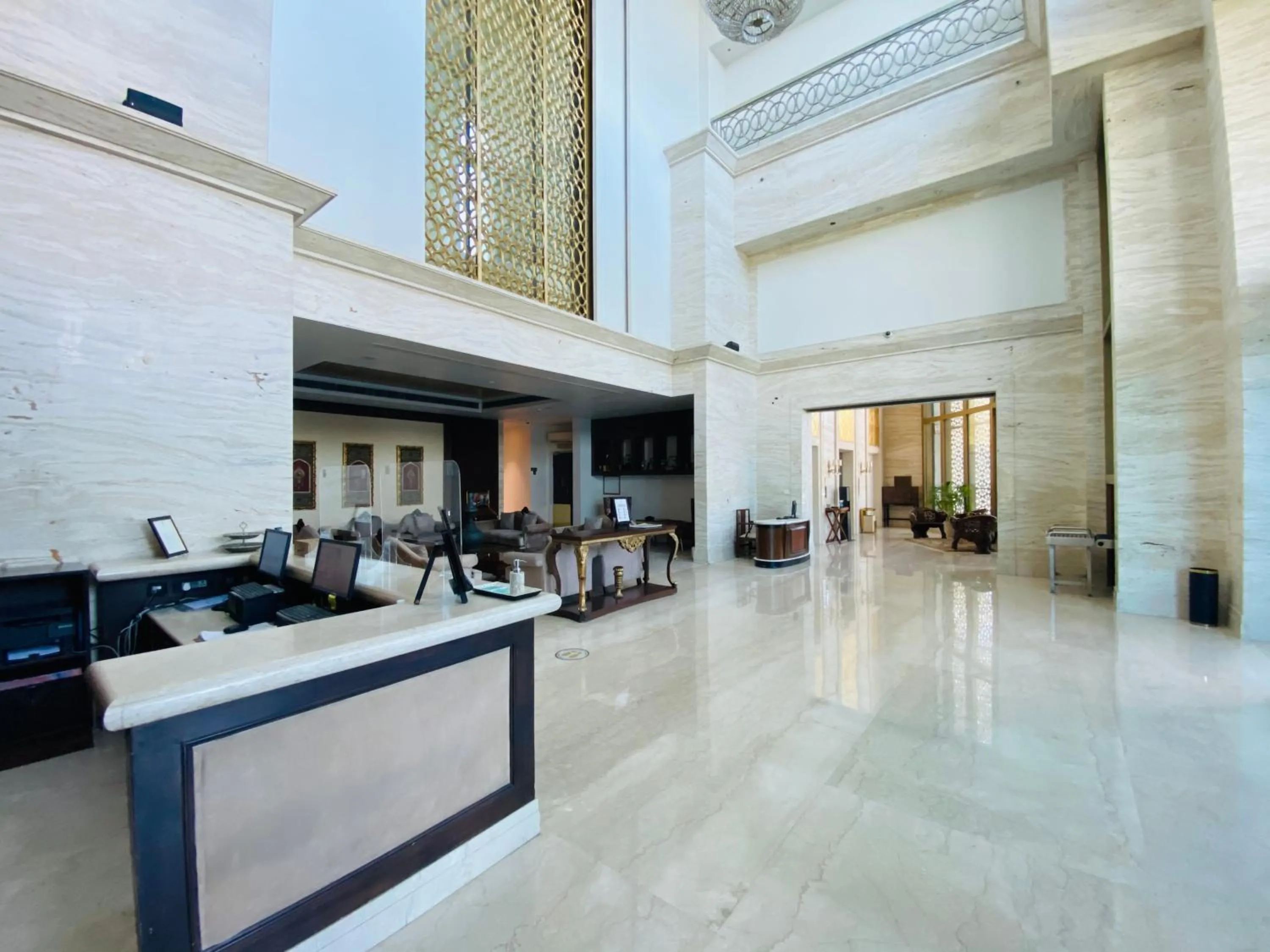 Lobby or reception in Seven Seas Hotel