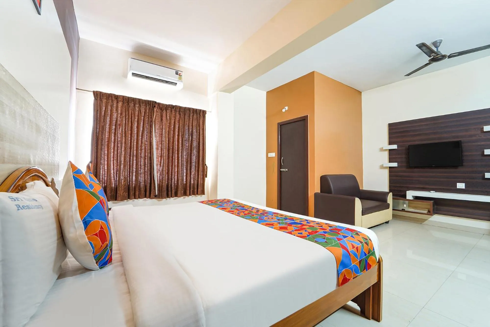 Bed in Itsy Hotels Sri Mani'S Residency, Coimbatore Airport
