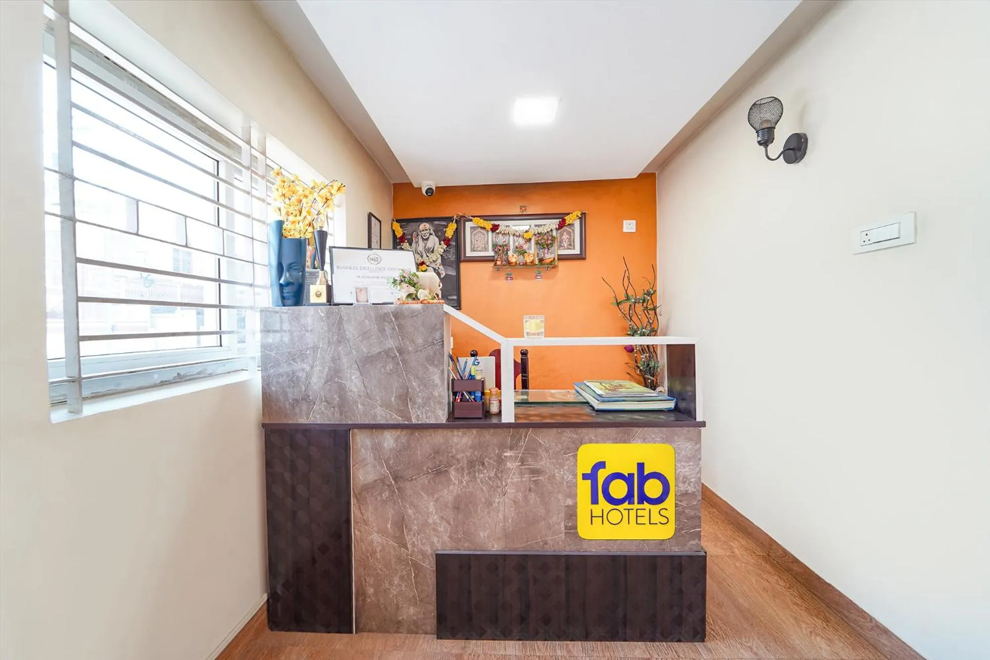 Lobby or reception in Itsy Hotels Sri Mani'S Residency, Coimbatore Airport