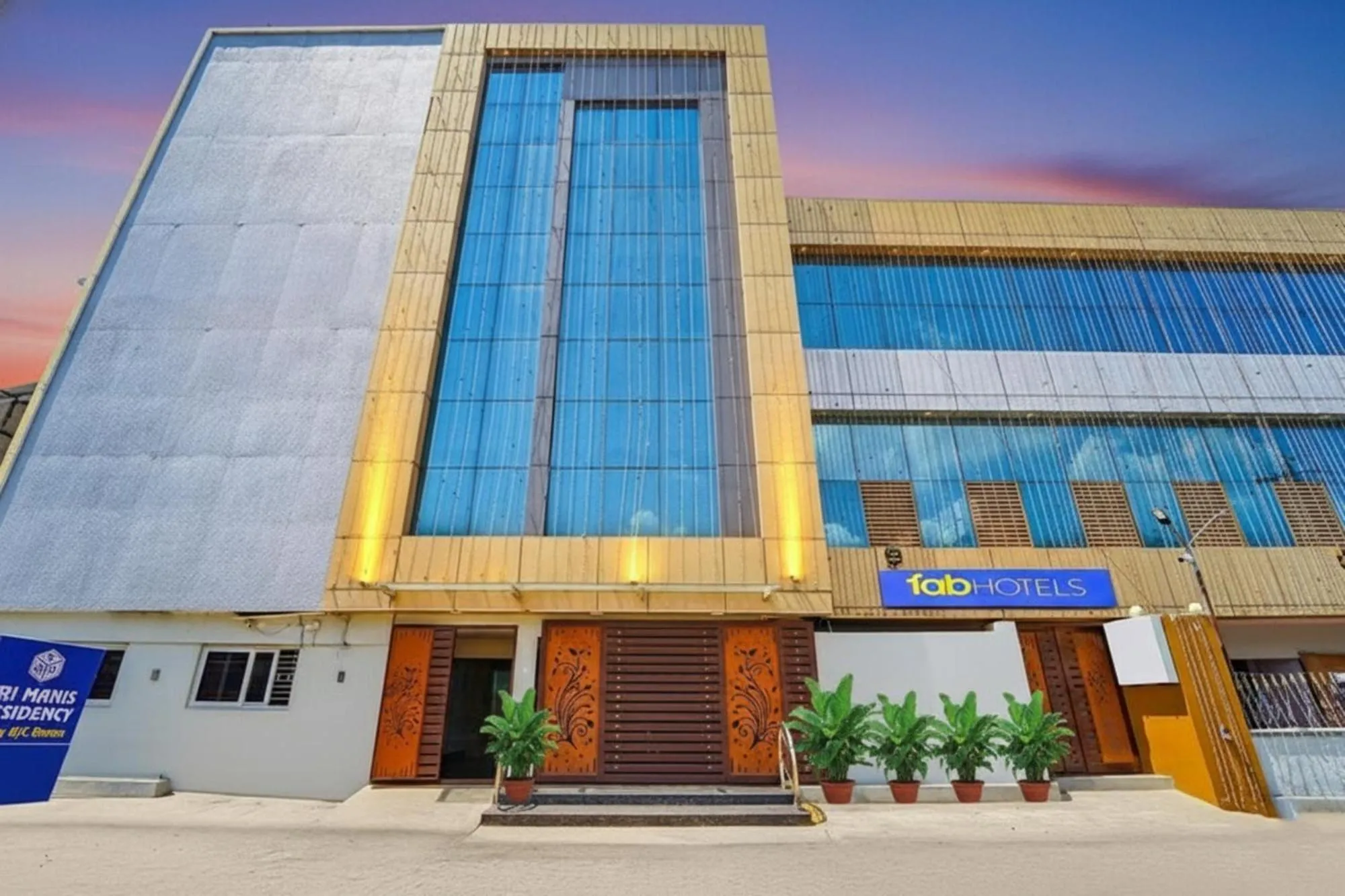 Property building in FabHotel Mani's Residency