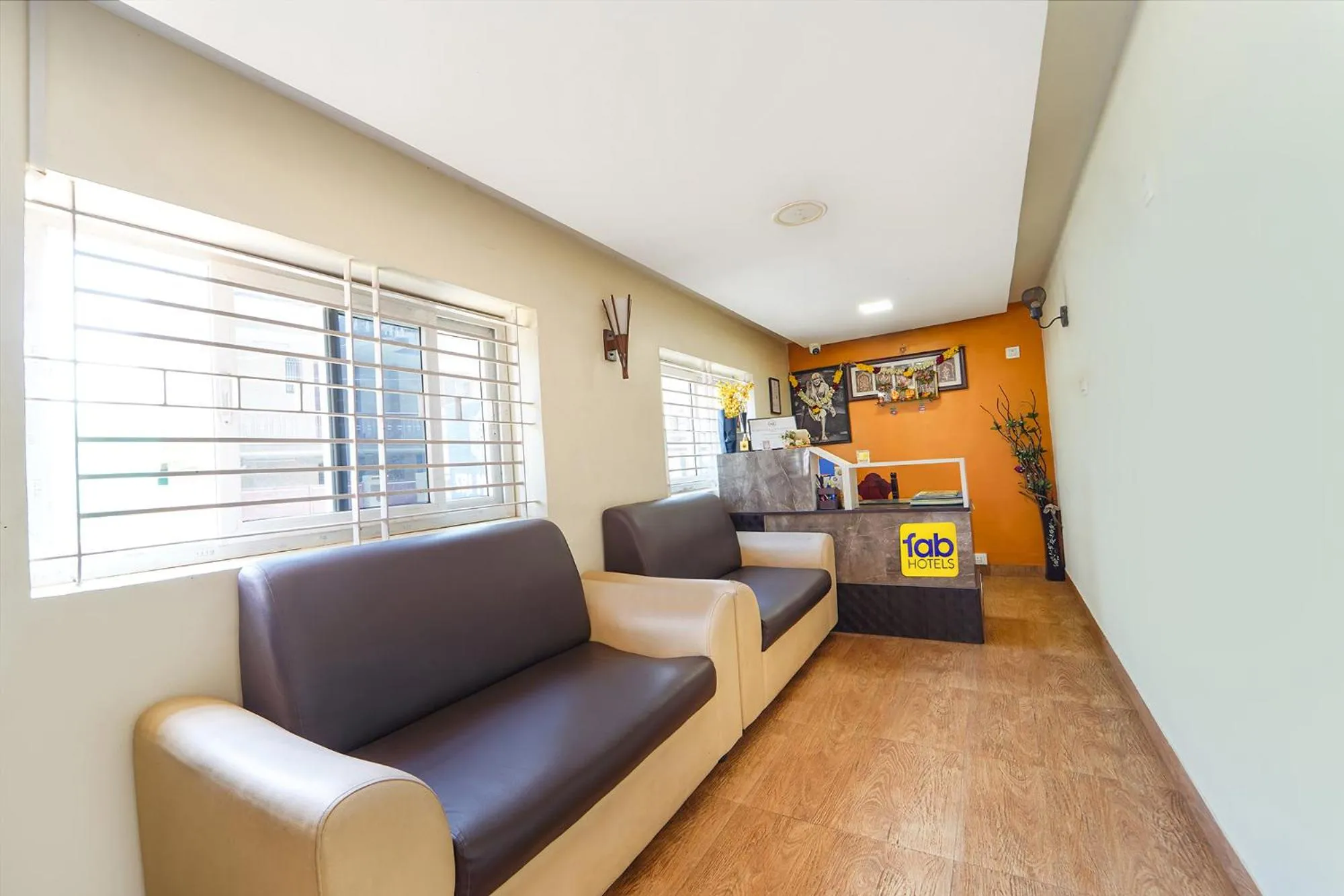 Lobby or reception in Itsy Hotels Sri Mani'S Residency, Coimbatore Airport