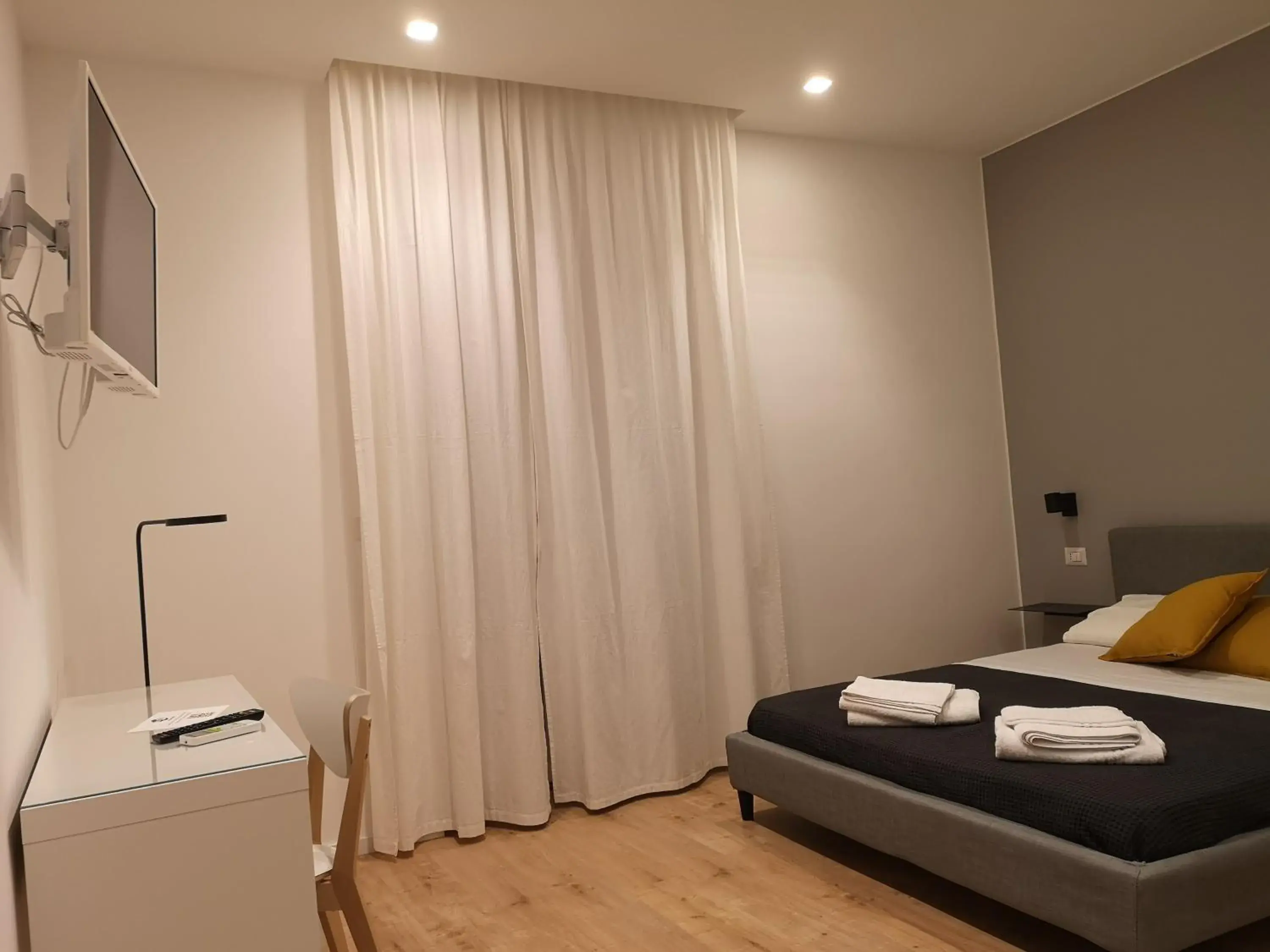 Double Room with Terrace in ARMISI B&B Double Room with Terrace in ARMISI B&B