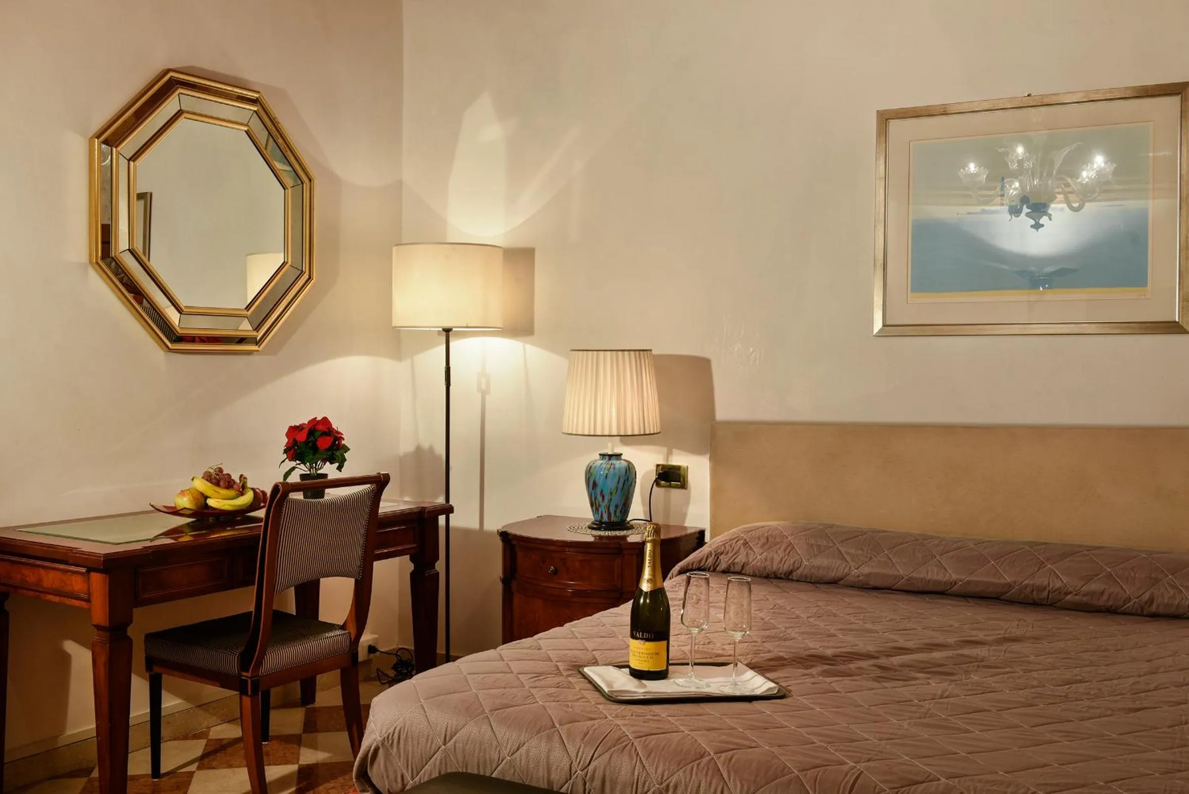 Bedroom, Bed in Anzolo Palace - Rooms & Apartments