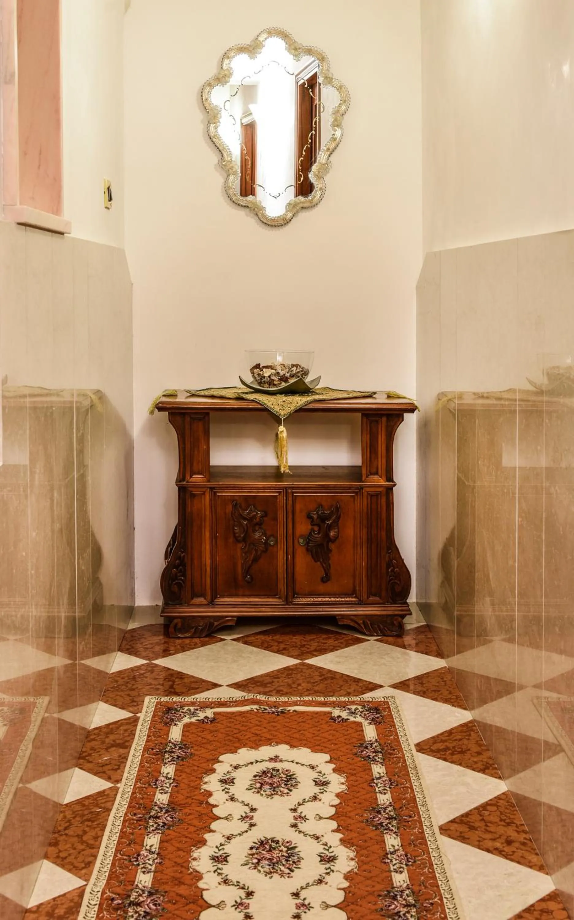 Anzolo Palace - Rooms & Apartments