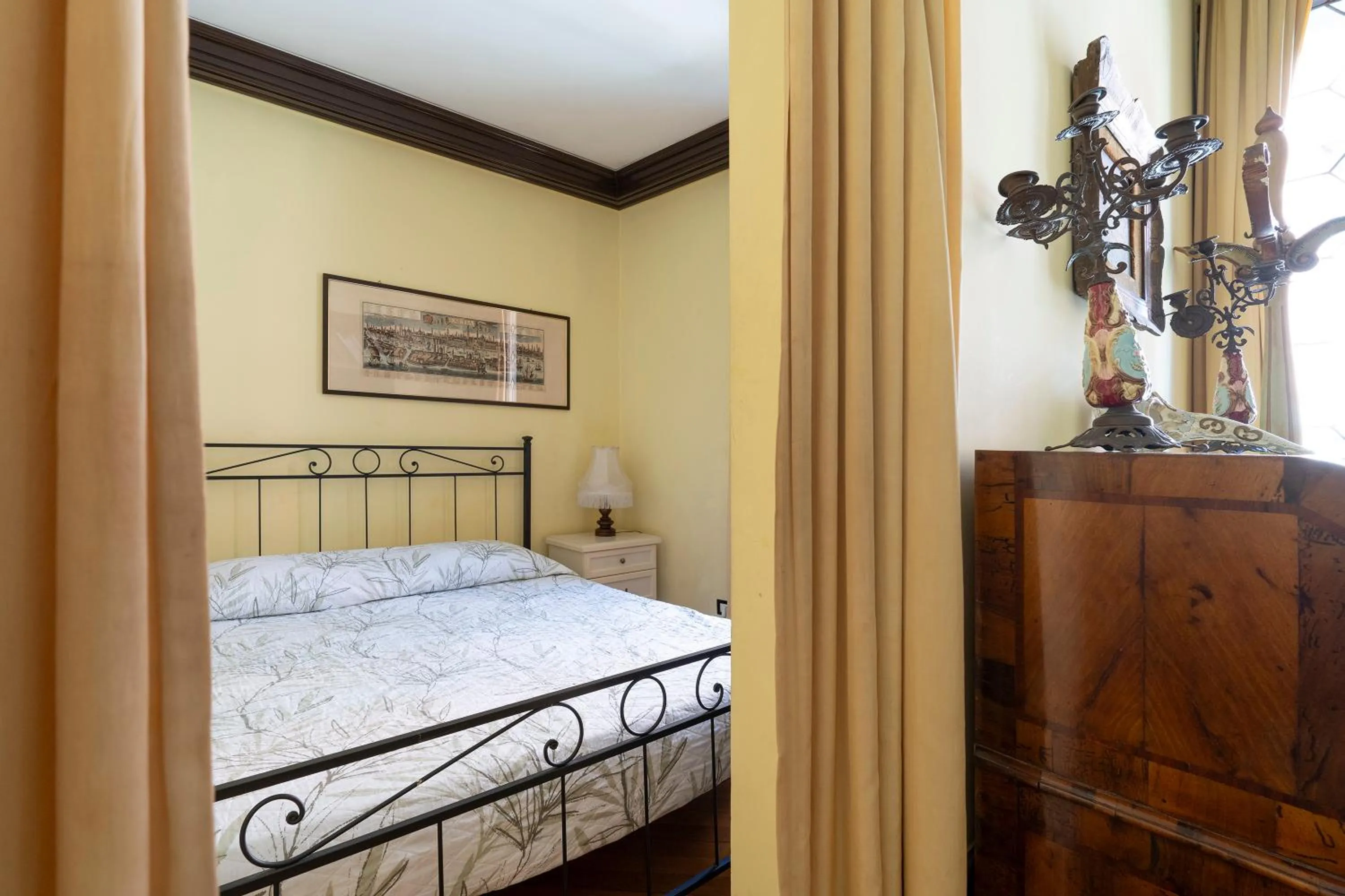 Bed in Anzolo Palace - Rooms & Apartments